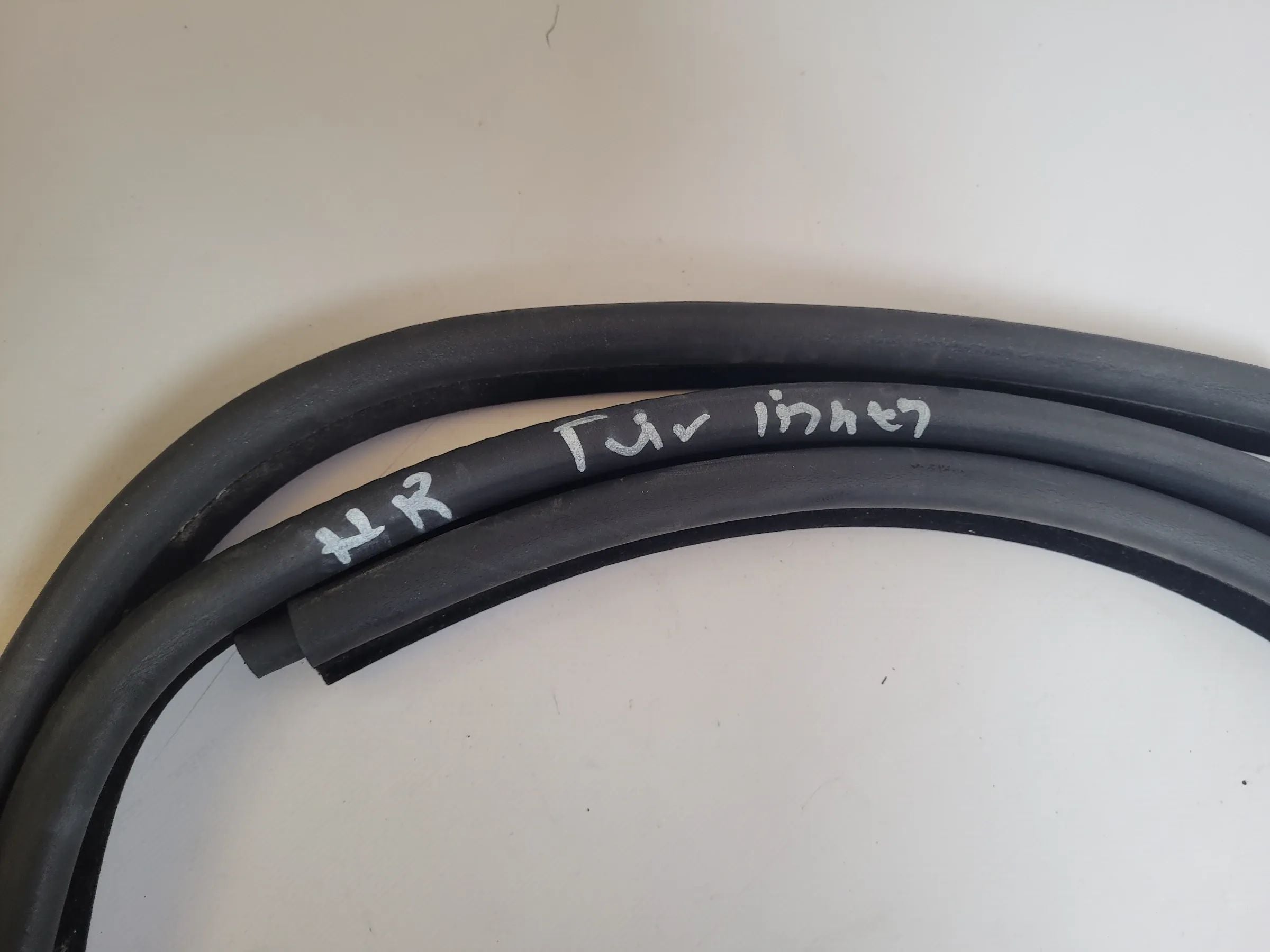 BMW 5er Touring E39 Türdichtung Rahmen Rechts Hinten Innen (Original)