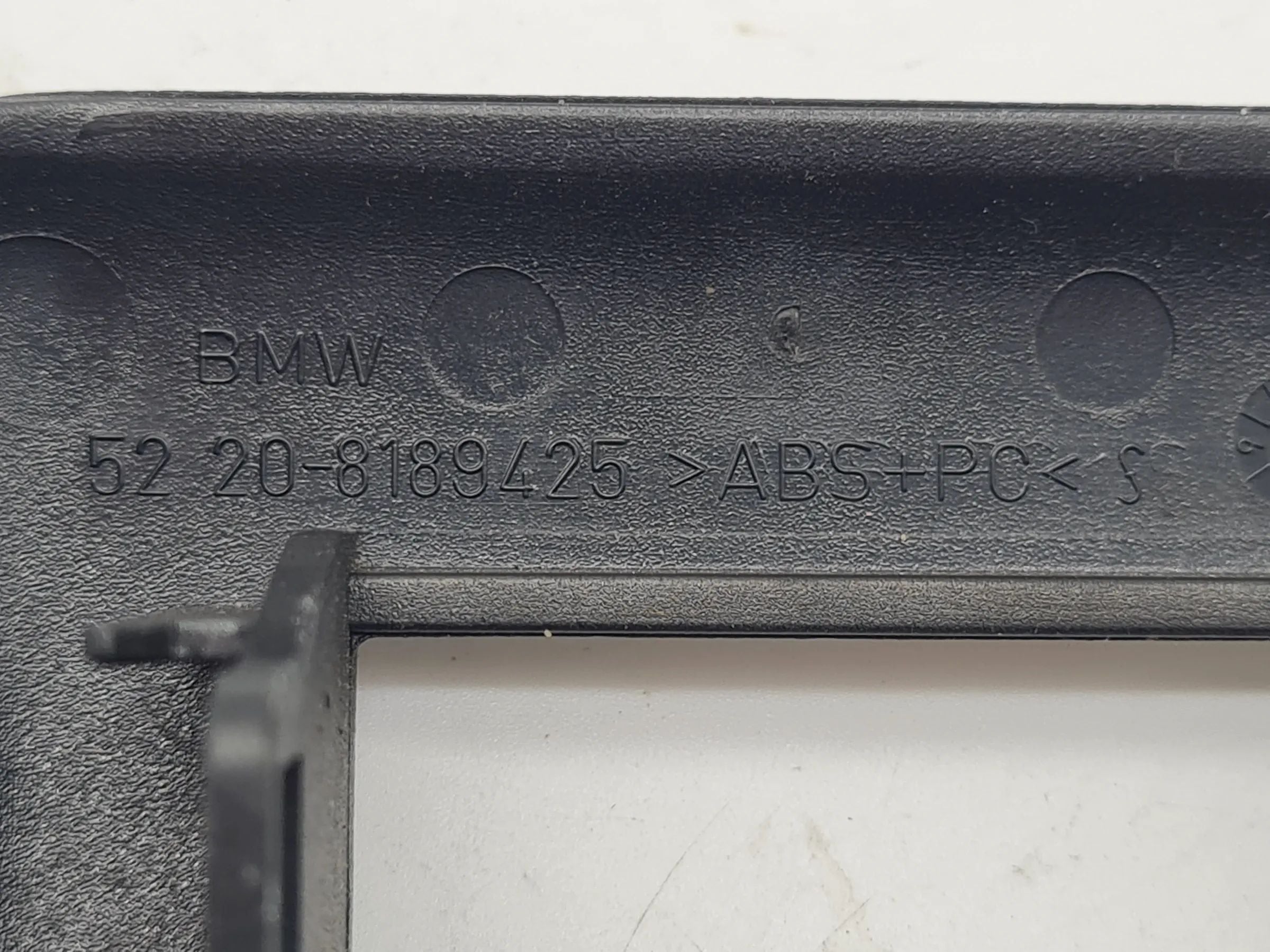 BMW 5er Touring E39 Verkleidung Abdeckung 52.20-8189425 Original