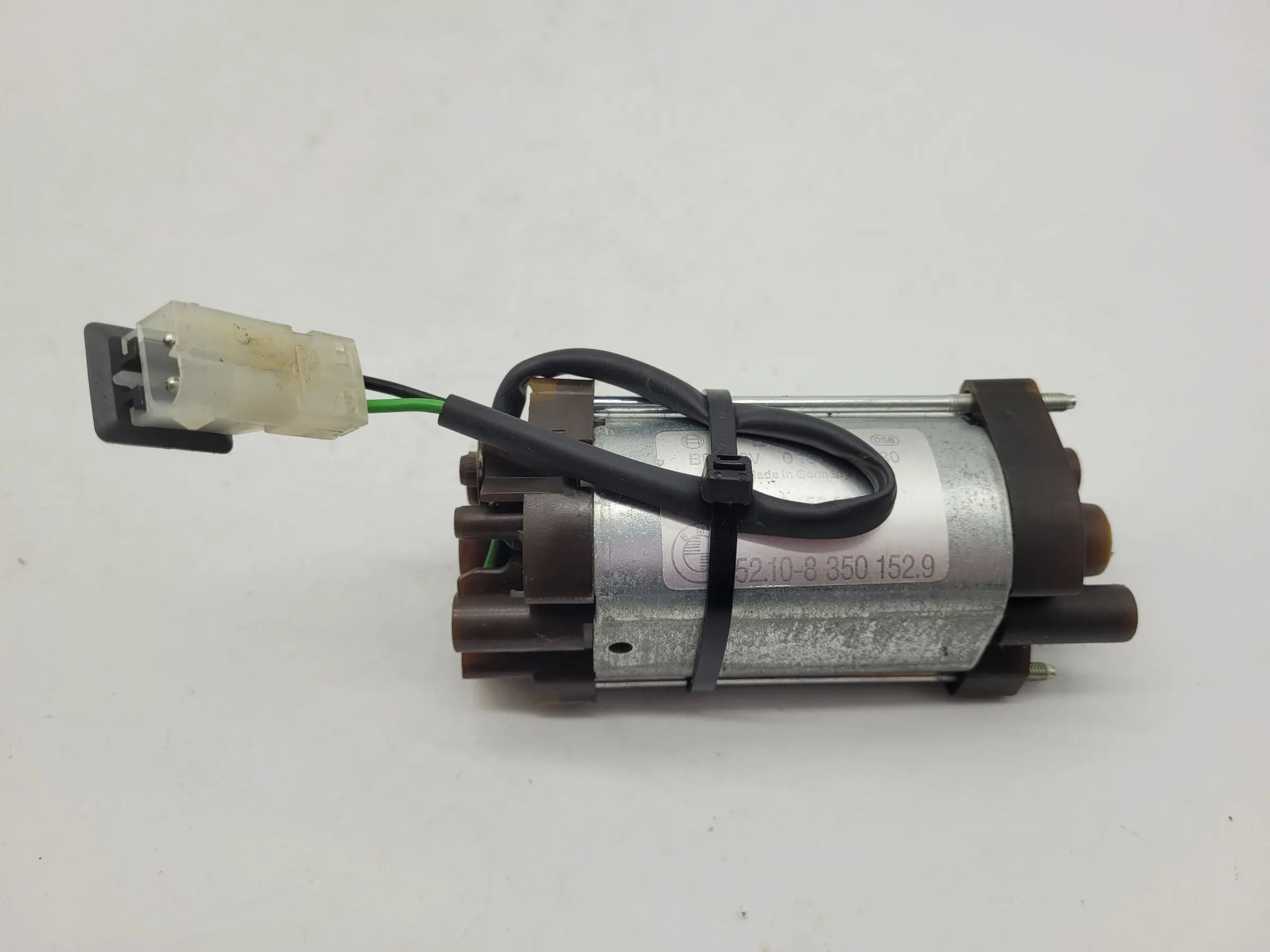 BMW 7er E38 Stellmotor Sitzverstellung Untergestell R/L 52.10-8350152.9 Original