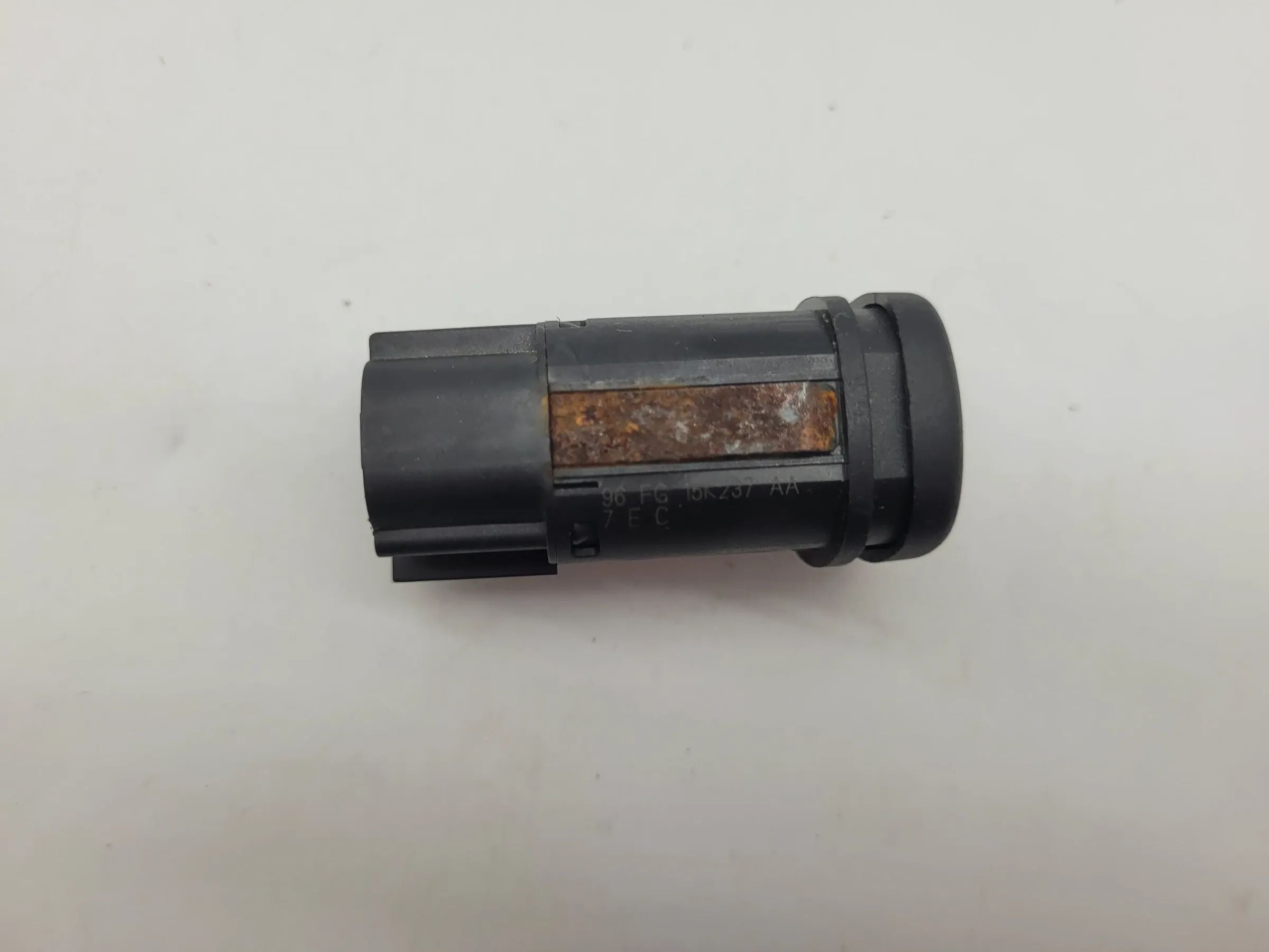Ford Fiesta V 5 JH/JD Schalter Nebelscheinwerfer D3L0A Original