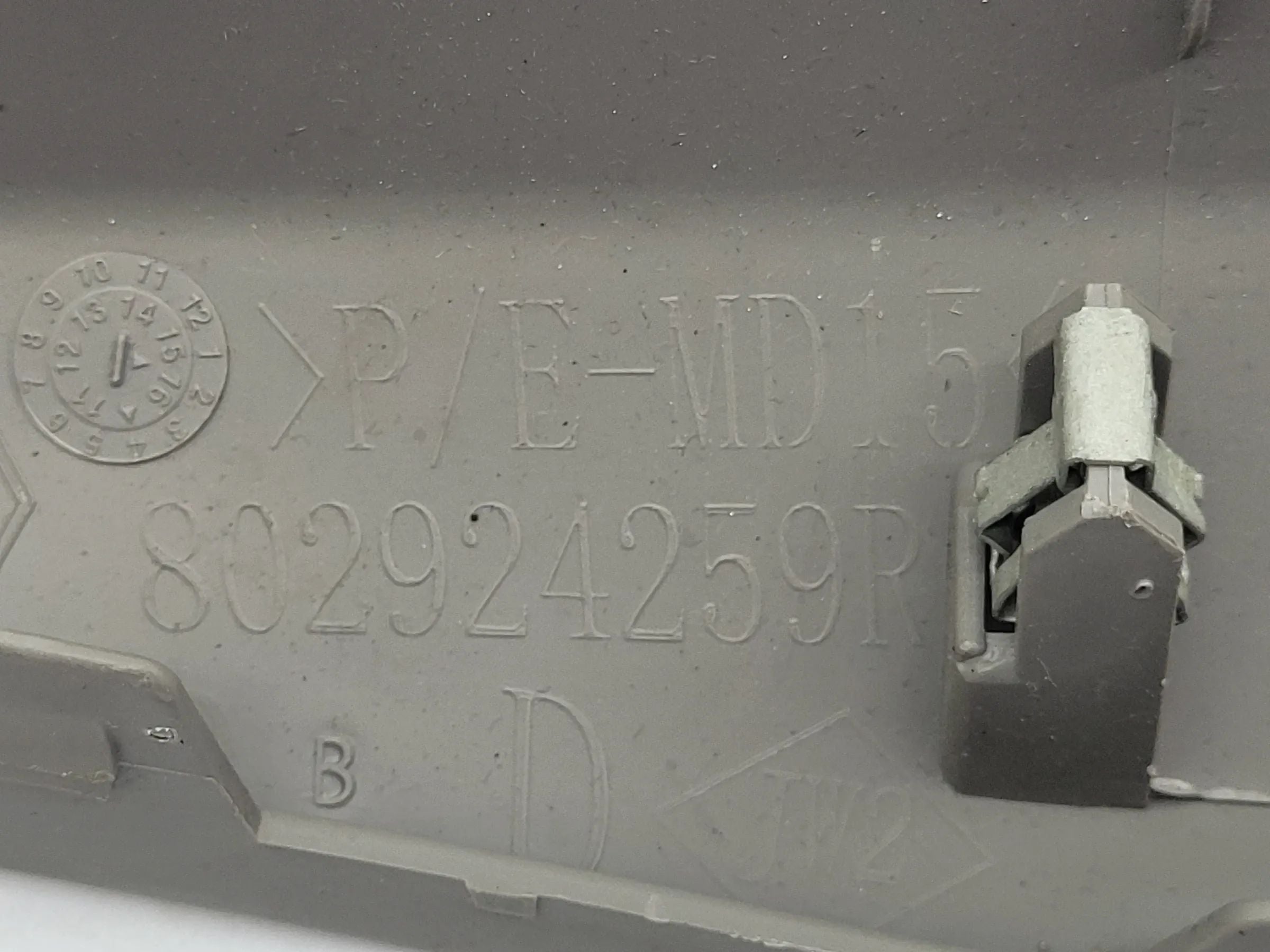 Renault Zoe (BFM) Abdeckung Verkleidung Vorne Rechts 802924259R Original