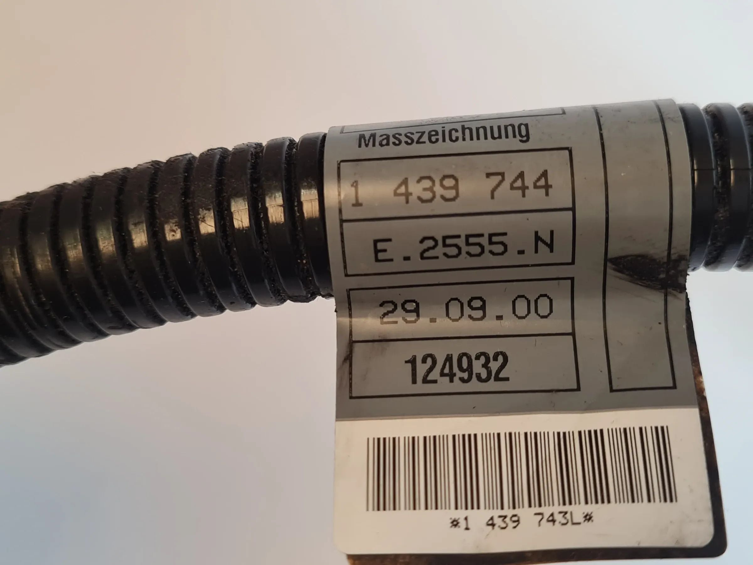BMW E46 X5 E53 E60 E65 X3 E83 Z4 E85 Z3 Kabel Licht Maschine Anlasser 1439743