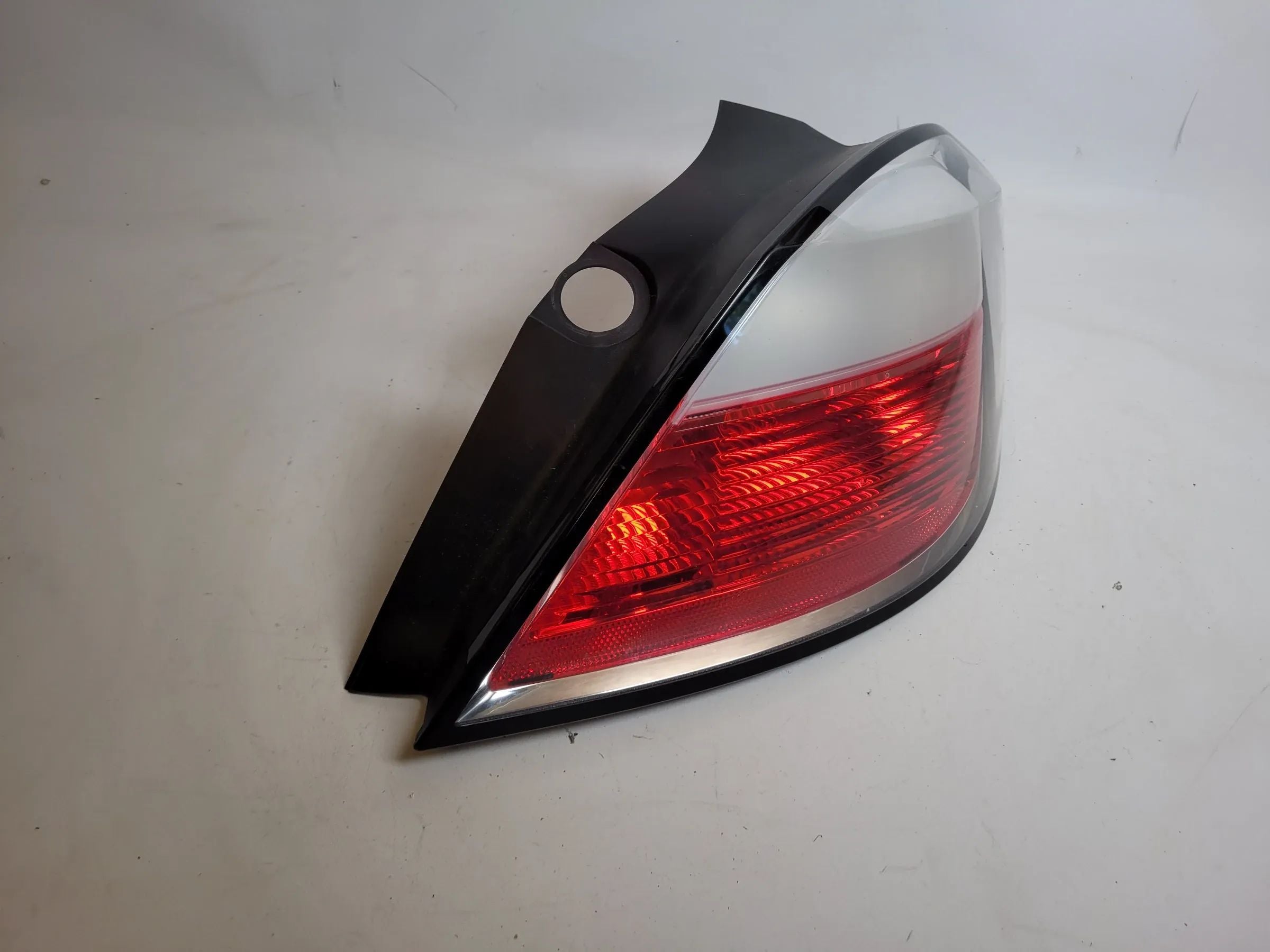 Original Opel Astra H (A04) Rückleuchte Rechts 24451837
