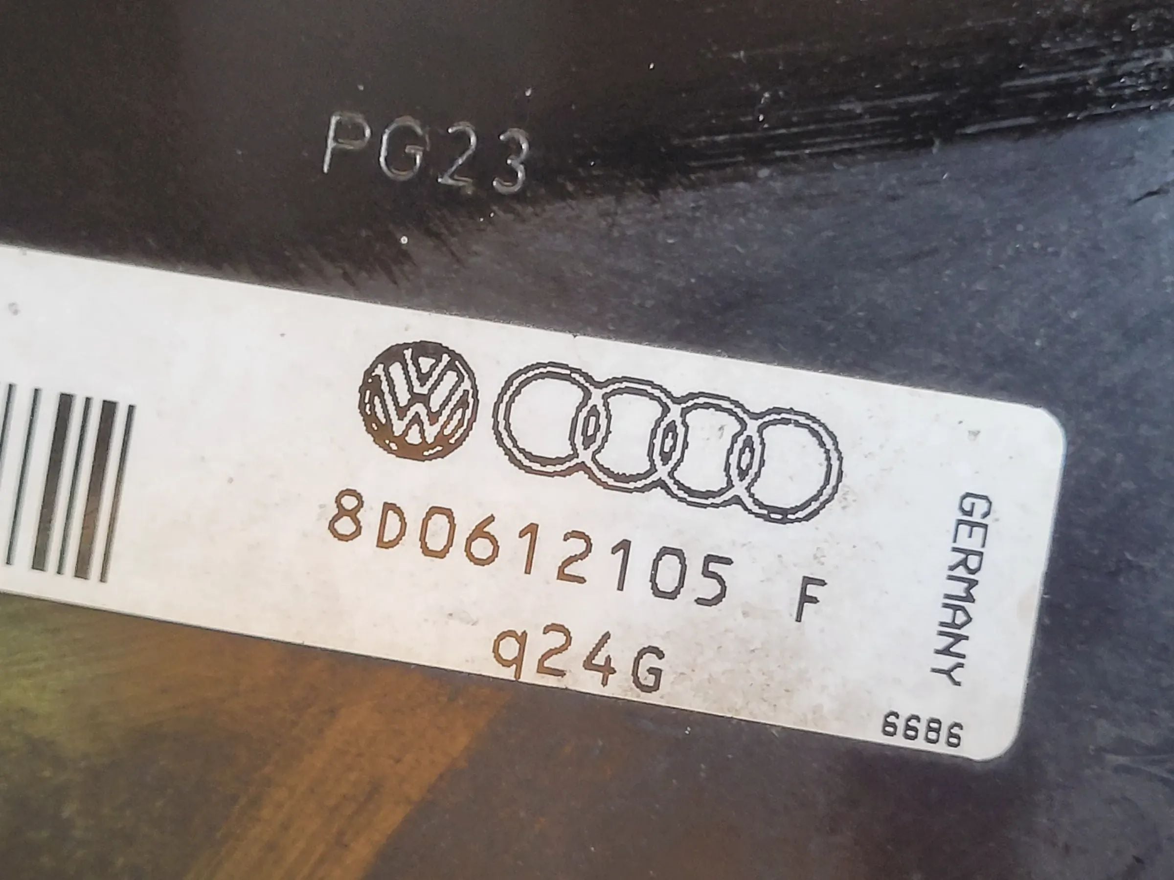 Original Audi A4 B5 Bremskraftverstärker Bremskraftregler 8D0612105F