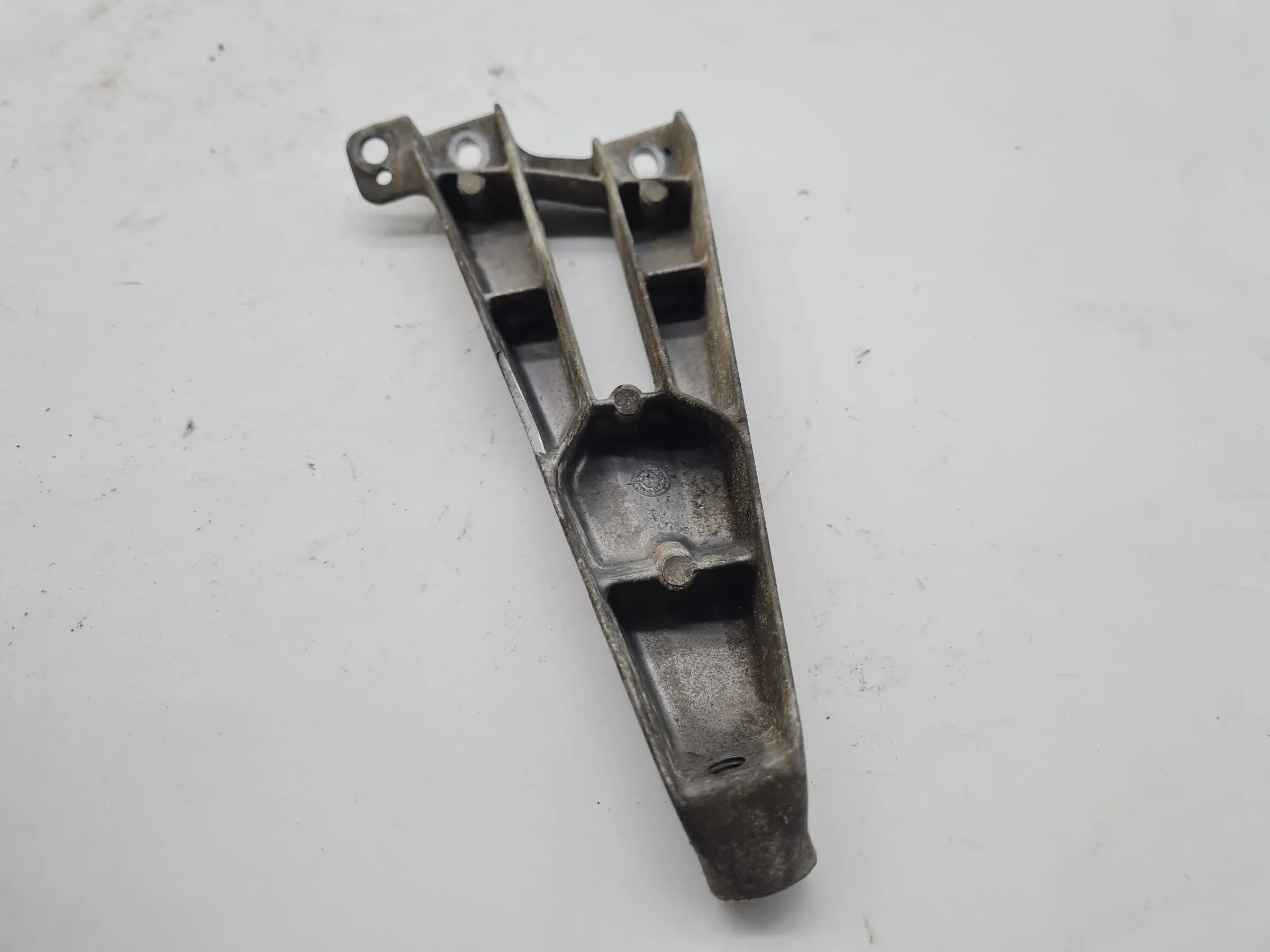 แท่นยึดมอเตอร์ Mercedes C-Klasse CL203 แท้ รุ่น A1112361395