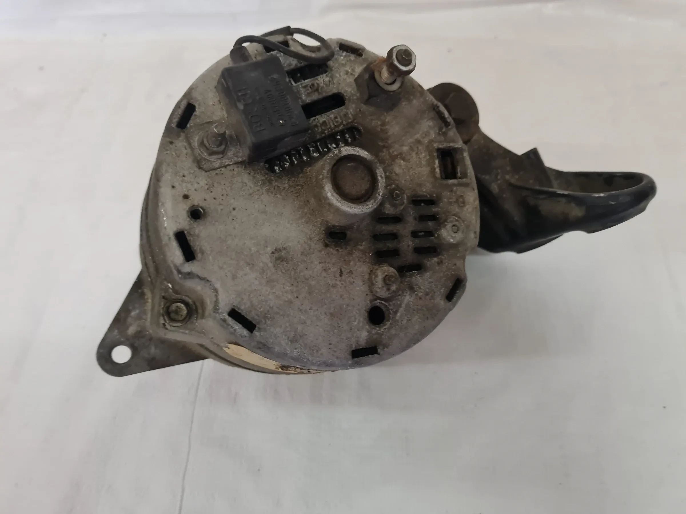 Original Opel Ascona B/Kadett E 1.3/1.6 Lichtmaschine 0290800062