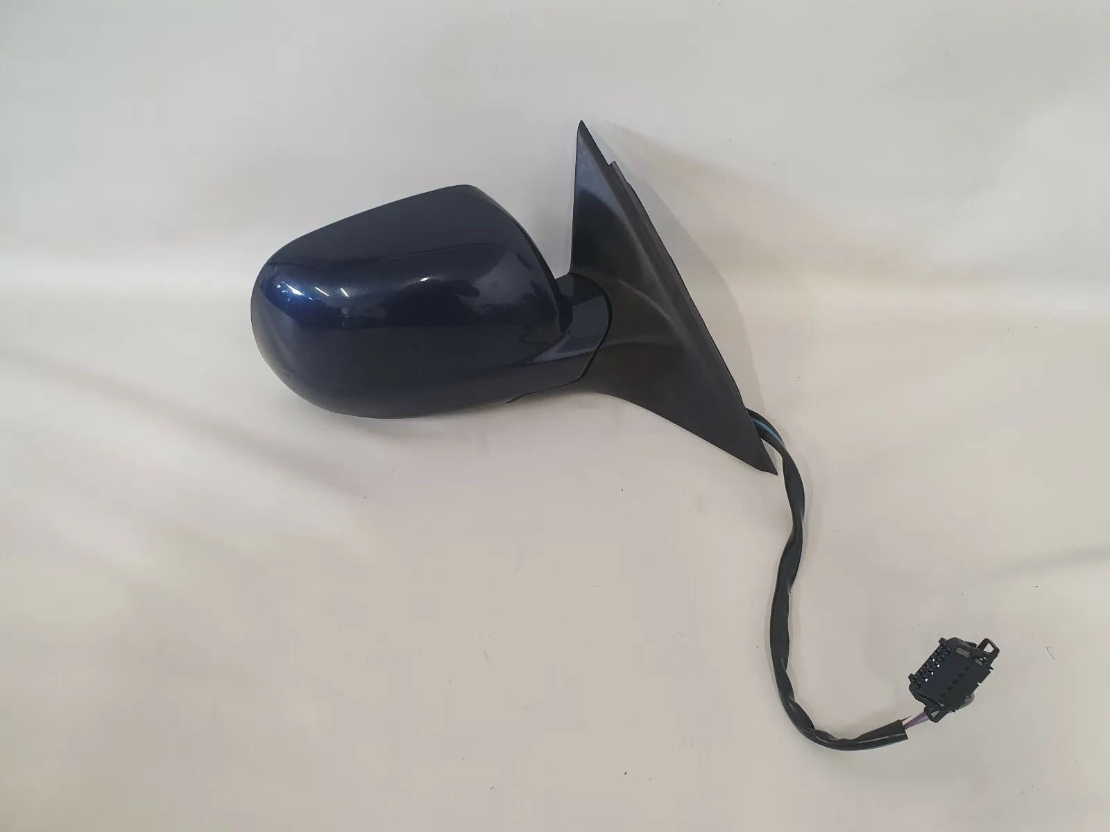 VW Passat 3B elektrische buitenspiegel spiegel rechts blauw LR5V 3B0857934