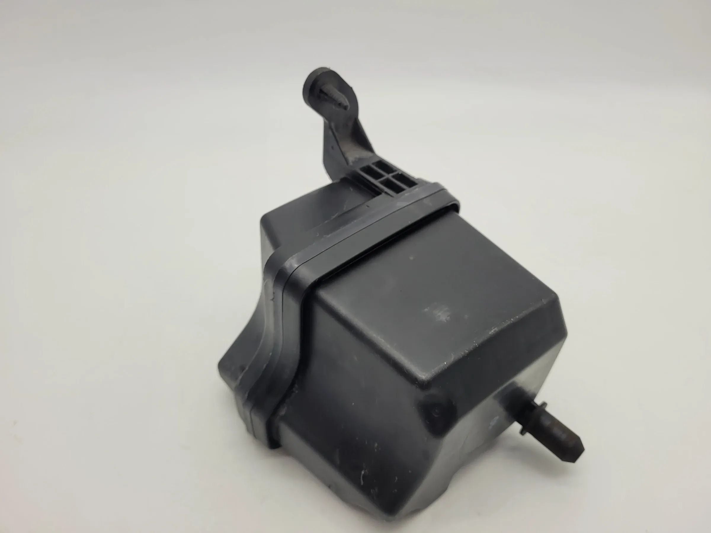 Original Mini One (R50/R53) Luftansaugresonator 1477842-02