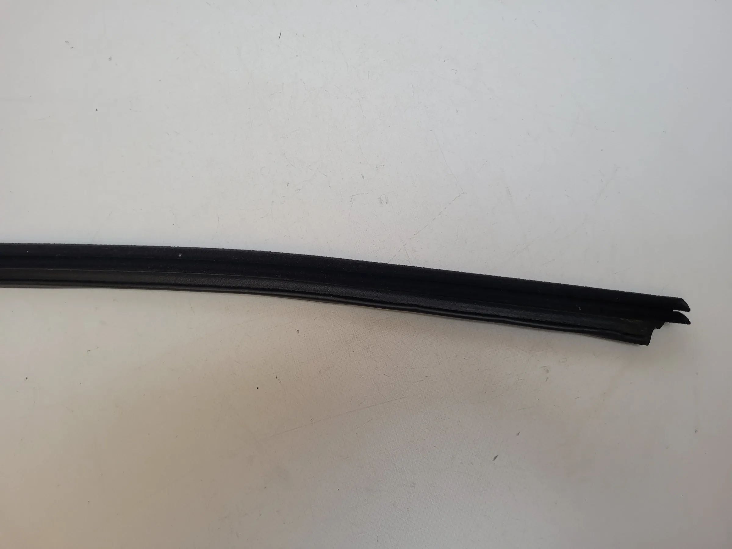 Original Audi A6 (4B2/4B4) Fensterschachtleiste Fenster Dichtung Vorne Links