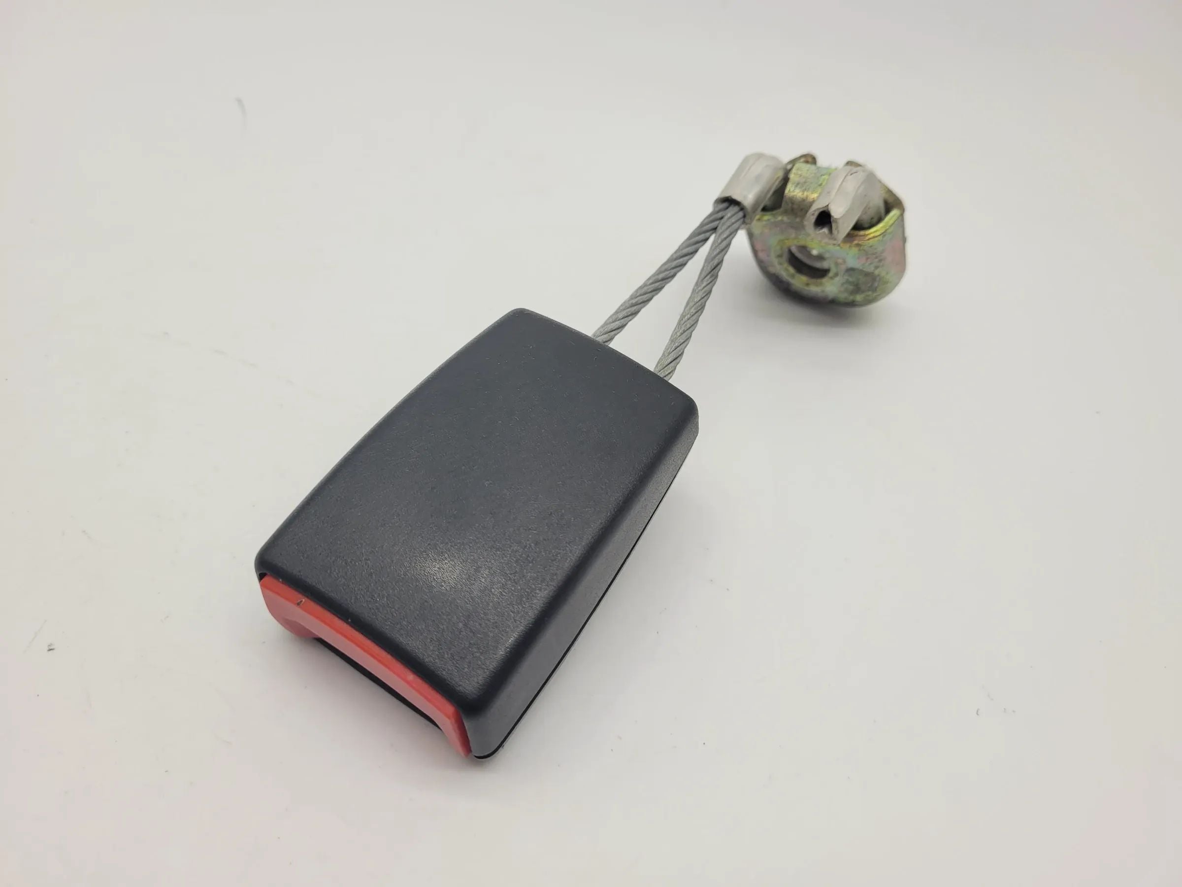 Original Audi A6 (4B2/4B4) Gurtschloss Gurt Hinten Rechts 4B0857740A