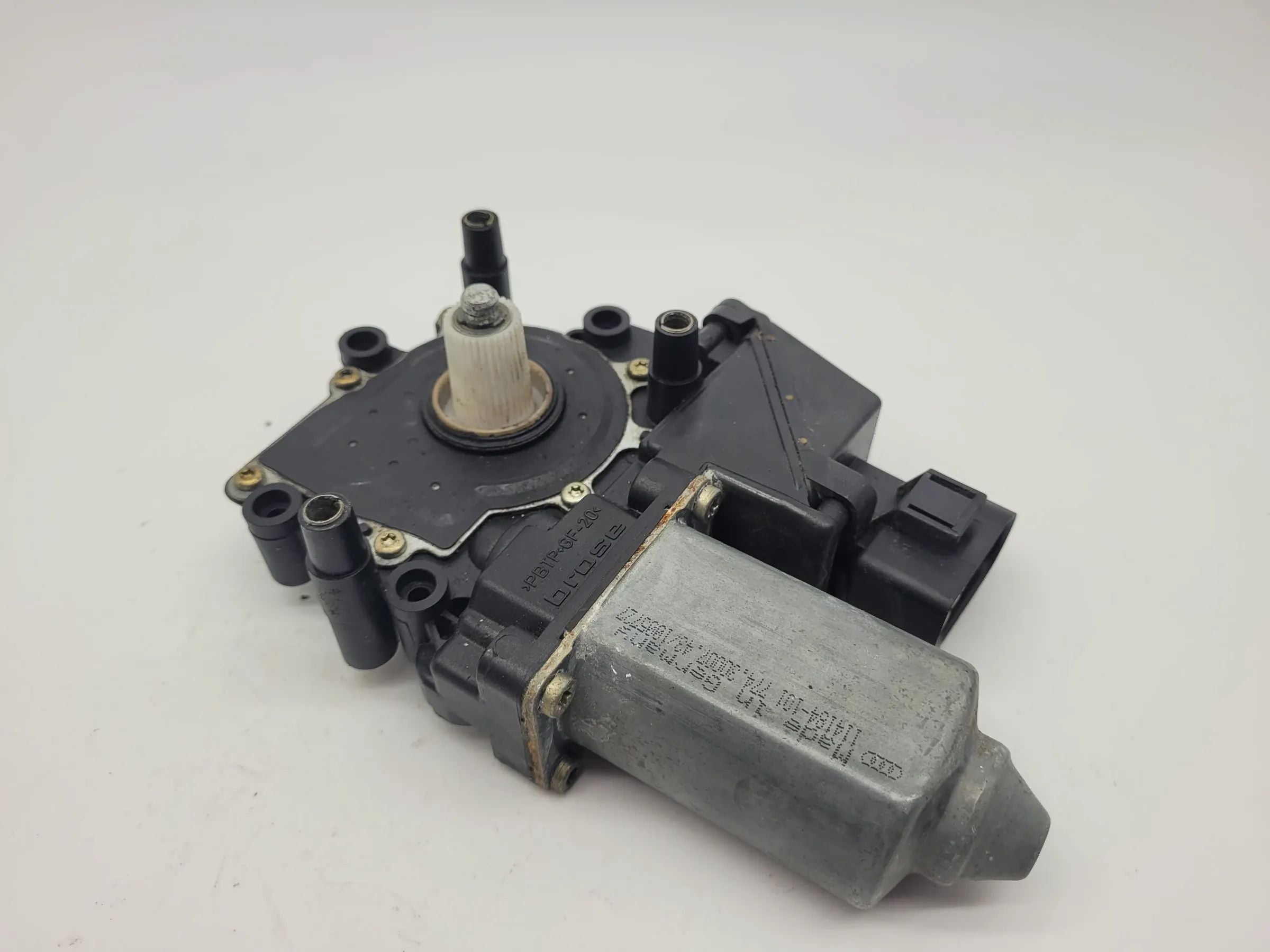 Original Audi A6 (4B2/4B4) Fensterheber Motor Links Hinten 4B0959802B