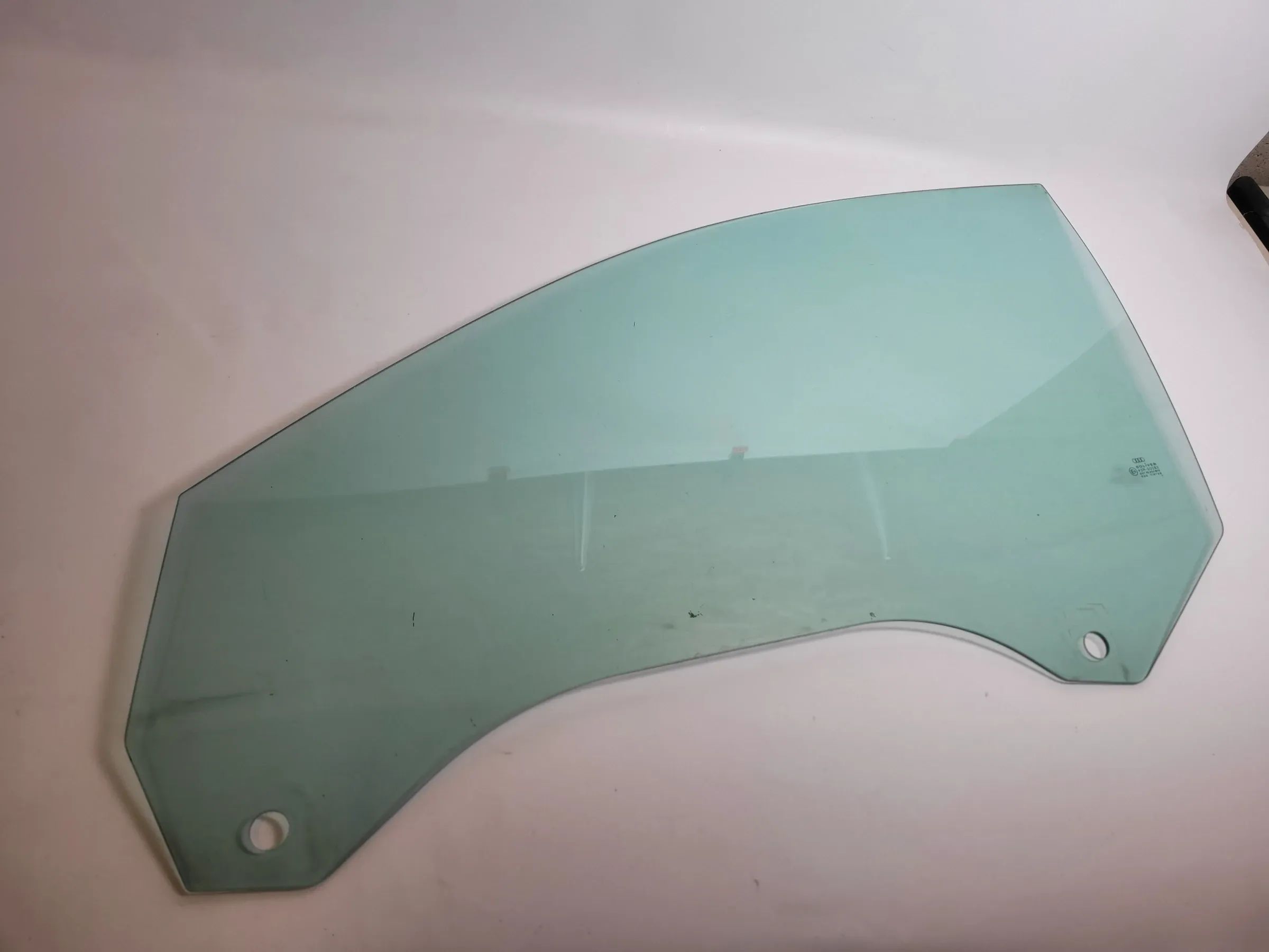 Original Audi A6 4B2/4B4 Fensterscheibe Türscheibe Vorne Links 43R-00082