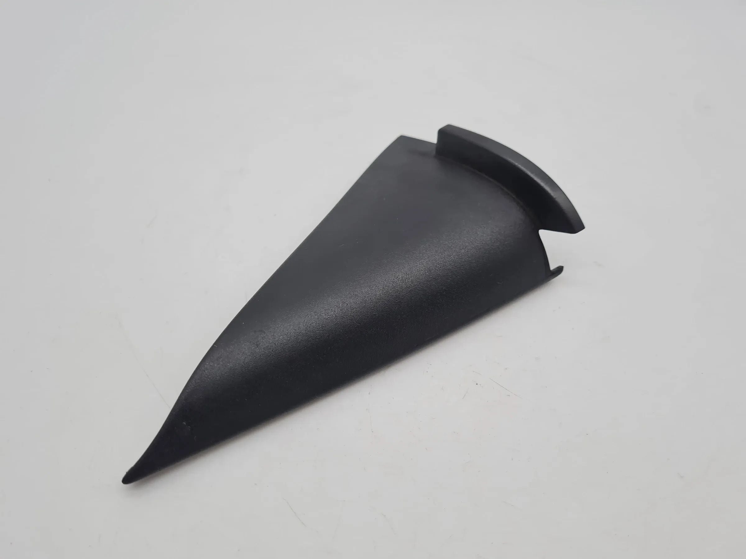 Original Audi A4 (8E/B6/B7) Blende Verkleidung Dreieck Rechts Hinten 8E0857570