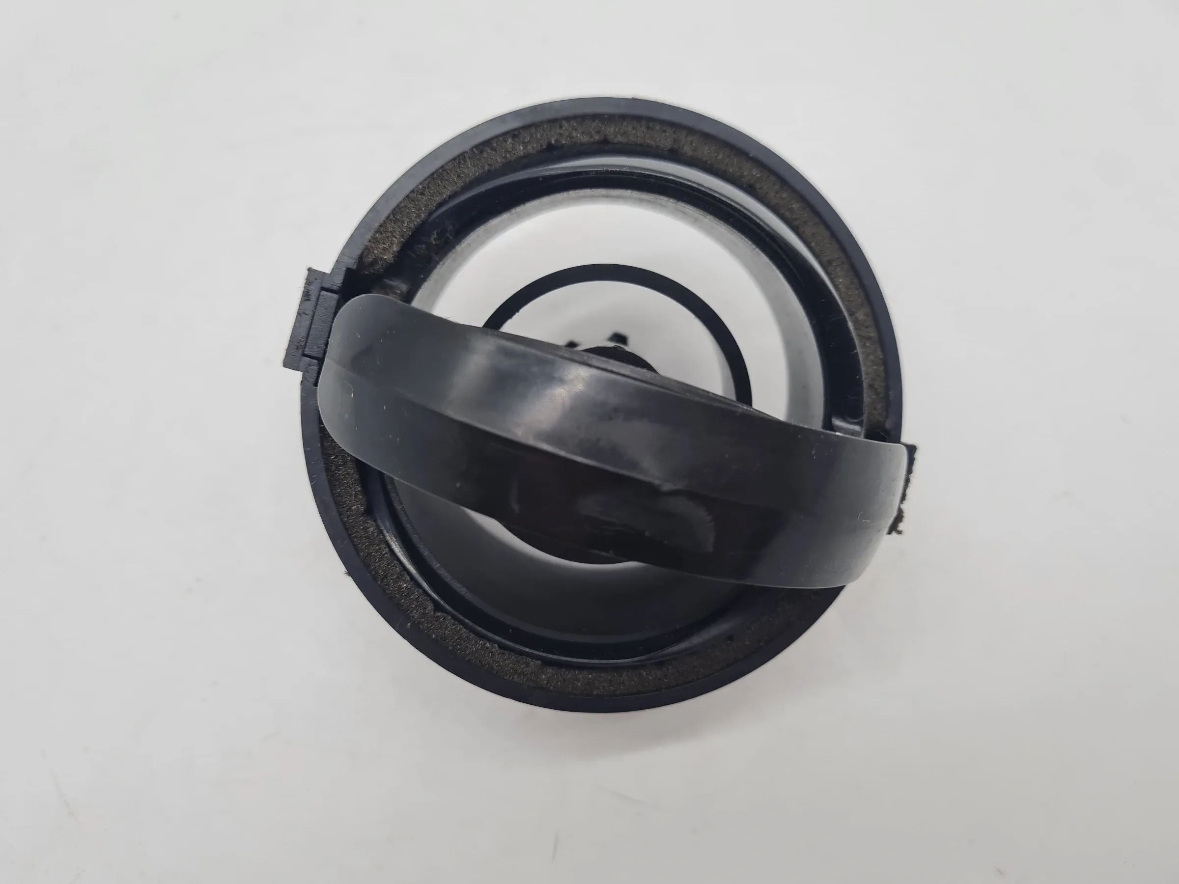 Original Mini One (R50/R53) Air Vent Duct Front L/R 6800887