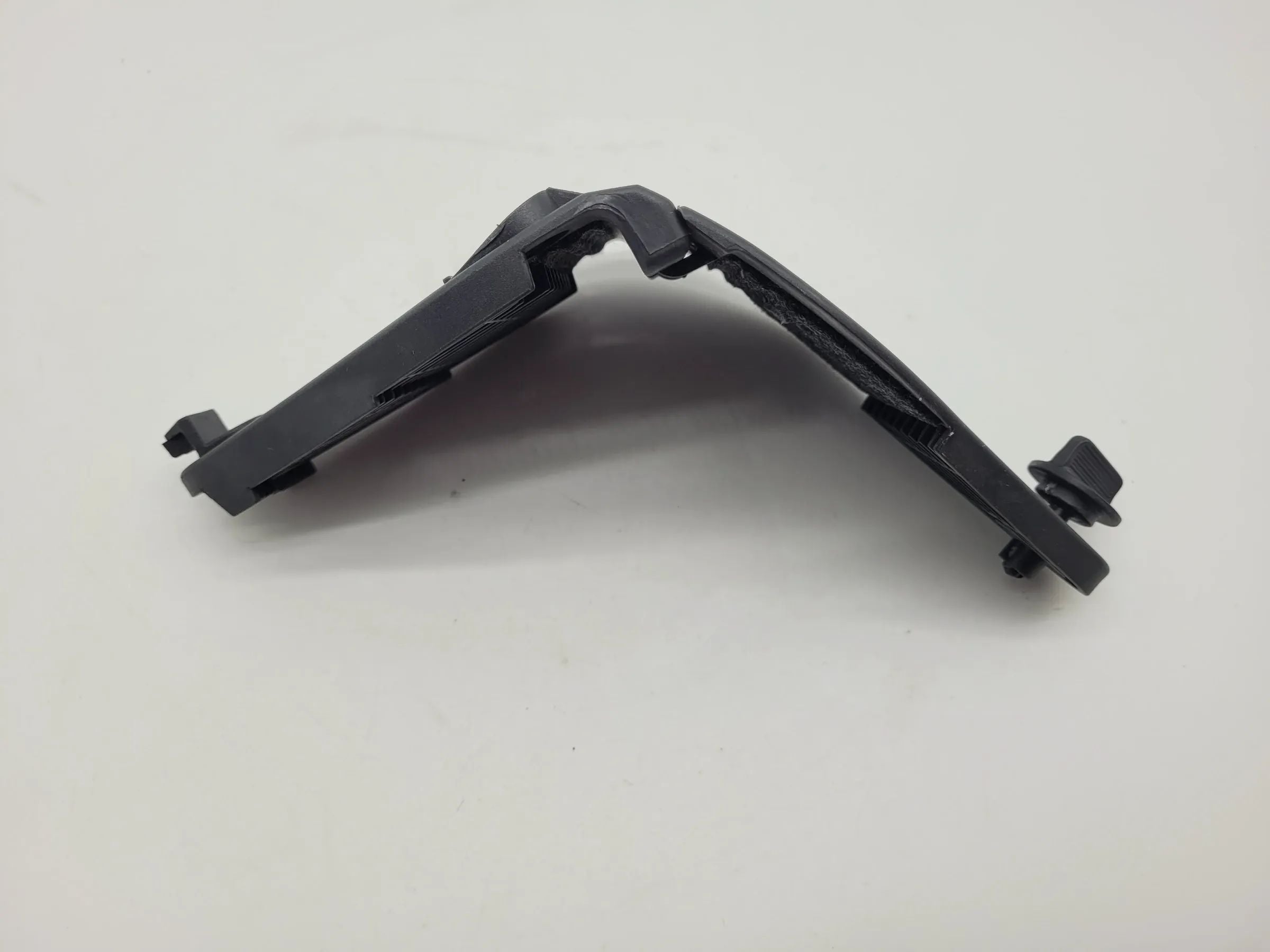 Original Audi A6 (4B2/4B4) Halterung Warndreieck 4B5860285B