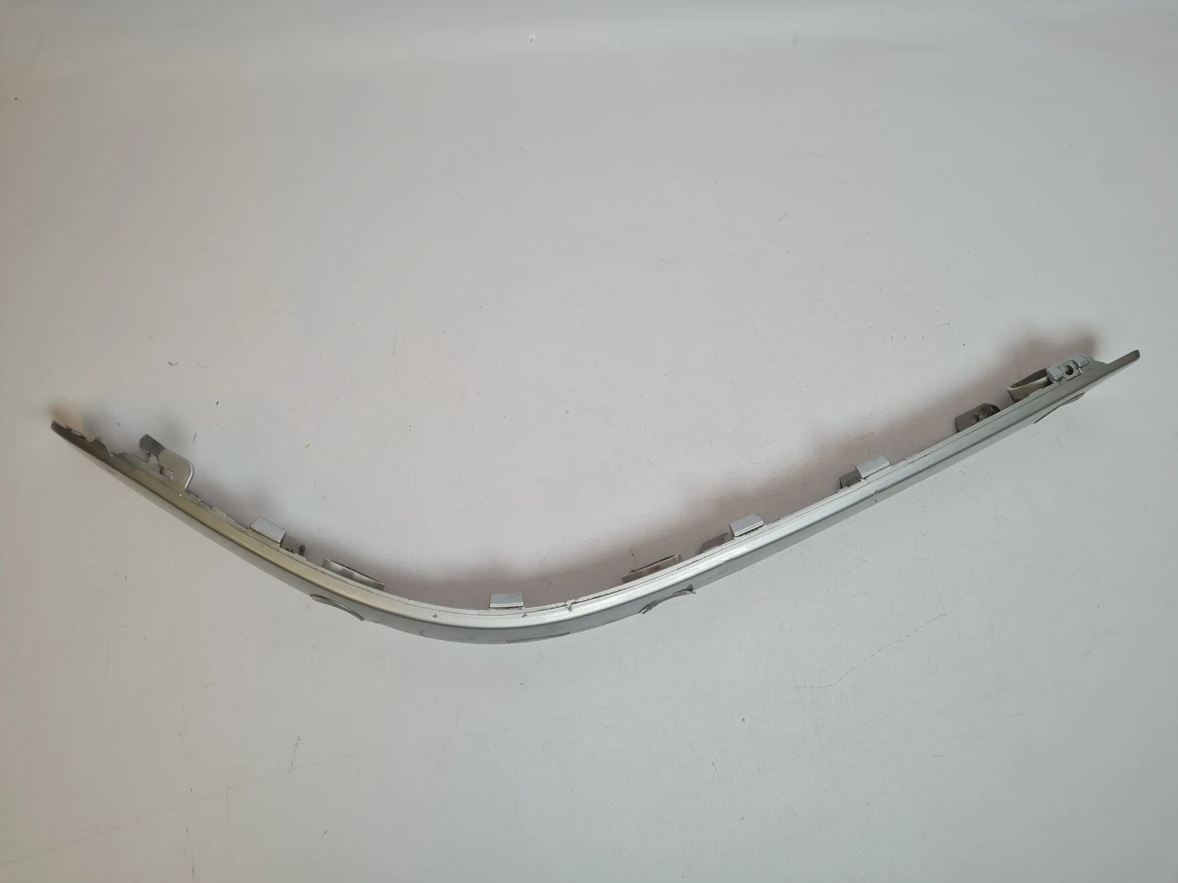 Original Mercedes-Benz C-Klasse (W203) Zierleiste Stoßstange Links A2038854321
