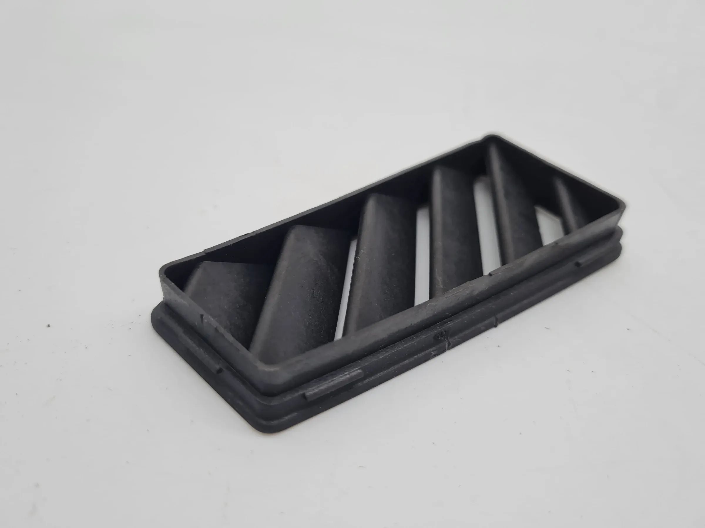 Original Audi A4 (8E/B6/B7) Luftgitter Blende Armaturenbrett Rechts 8E0819794B