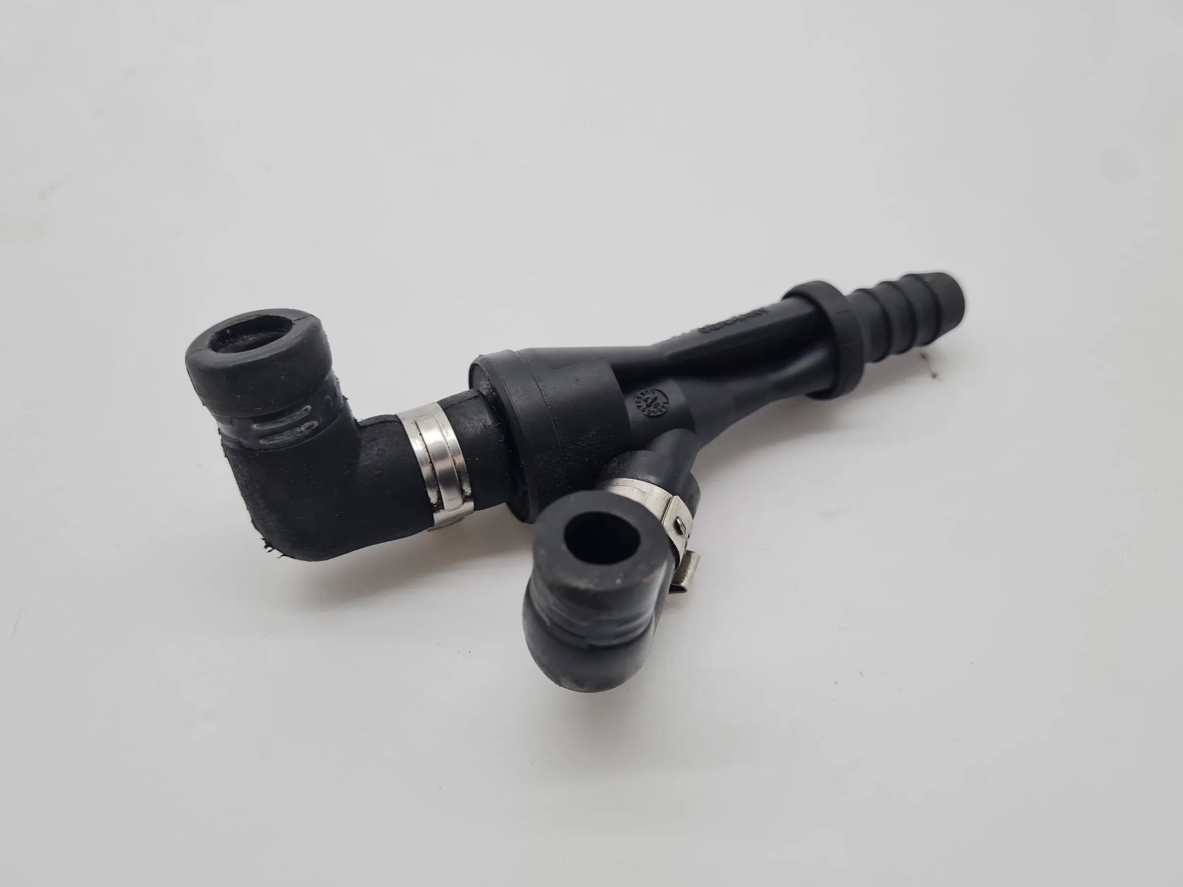 Original Audi A6 (4B2/4B4) Ventil Luftsteuerung (Ansaugluft) AGR 058133753B