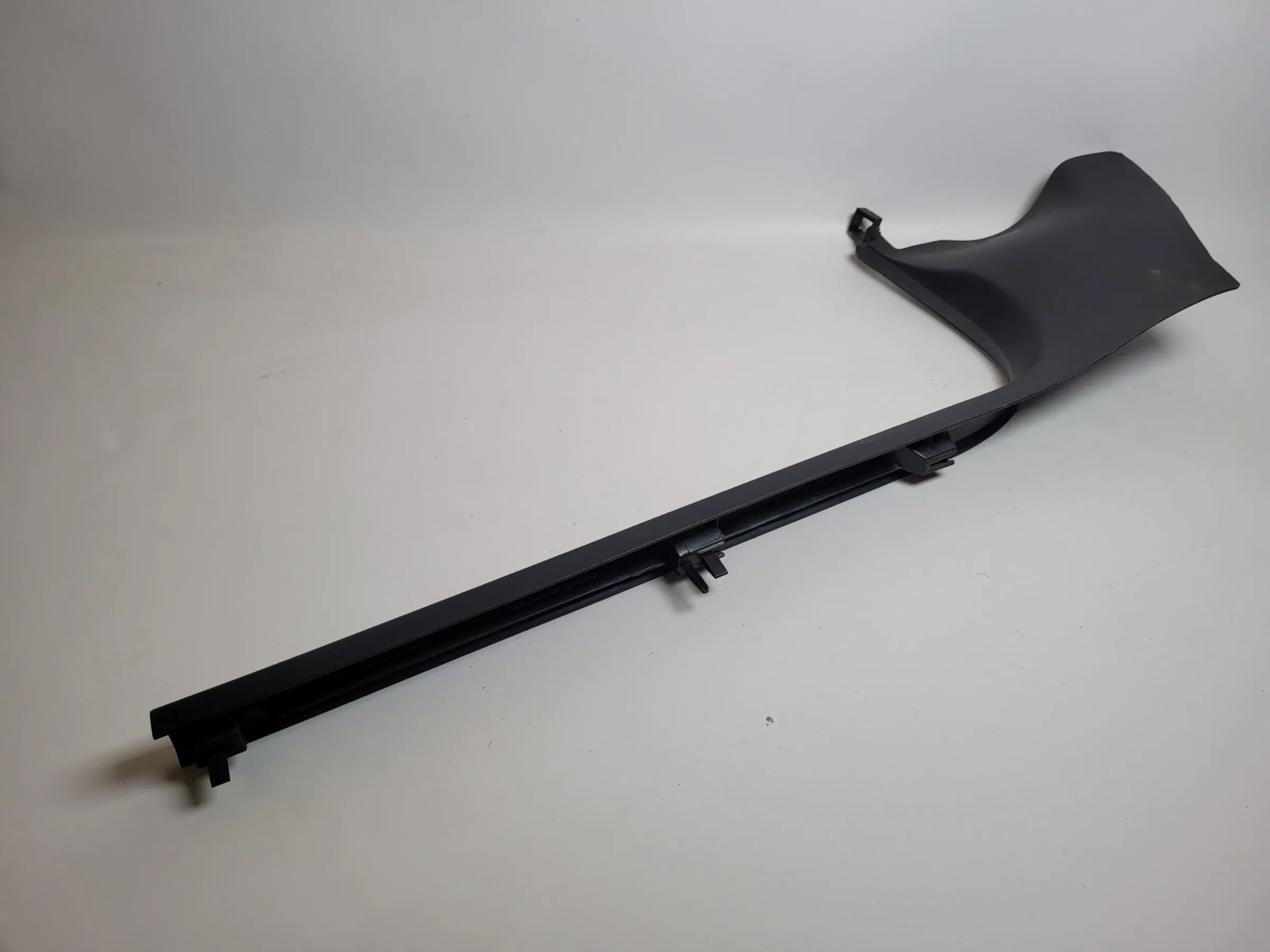 Original Audi A4 (8E) Einstiegsleiste Vorne Links 8E0867271