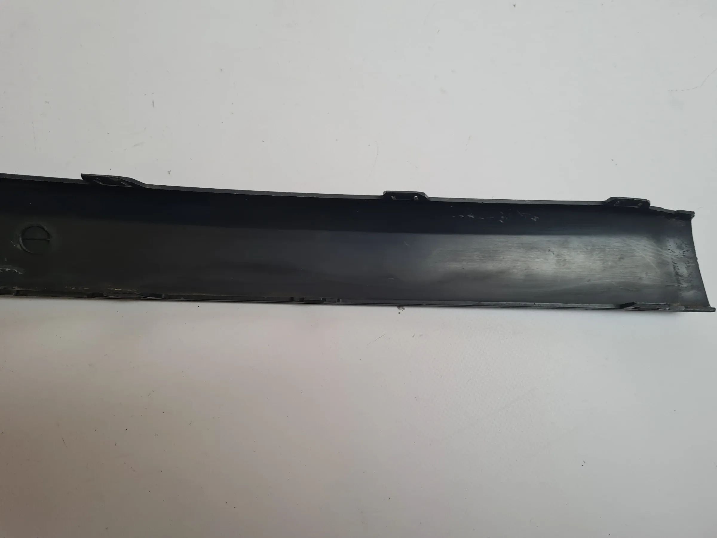 Original Volvo S60 (384) Schutz- & Zierleiste Vorne Links 9484010