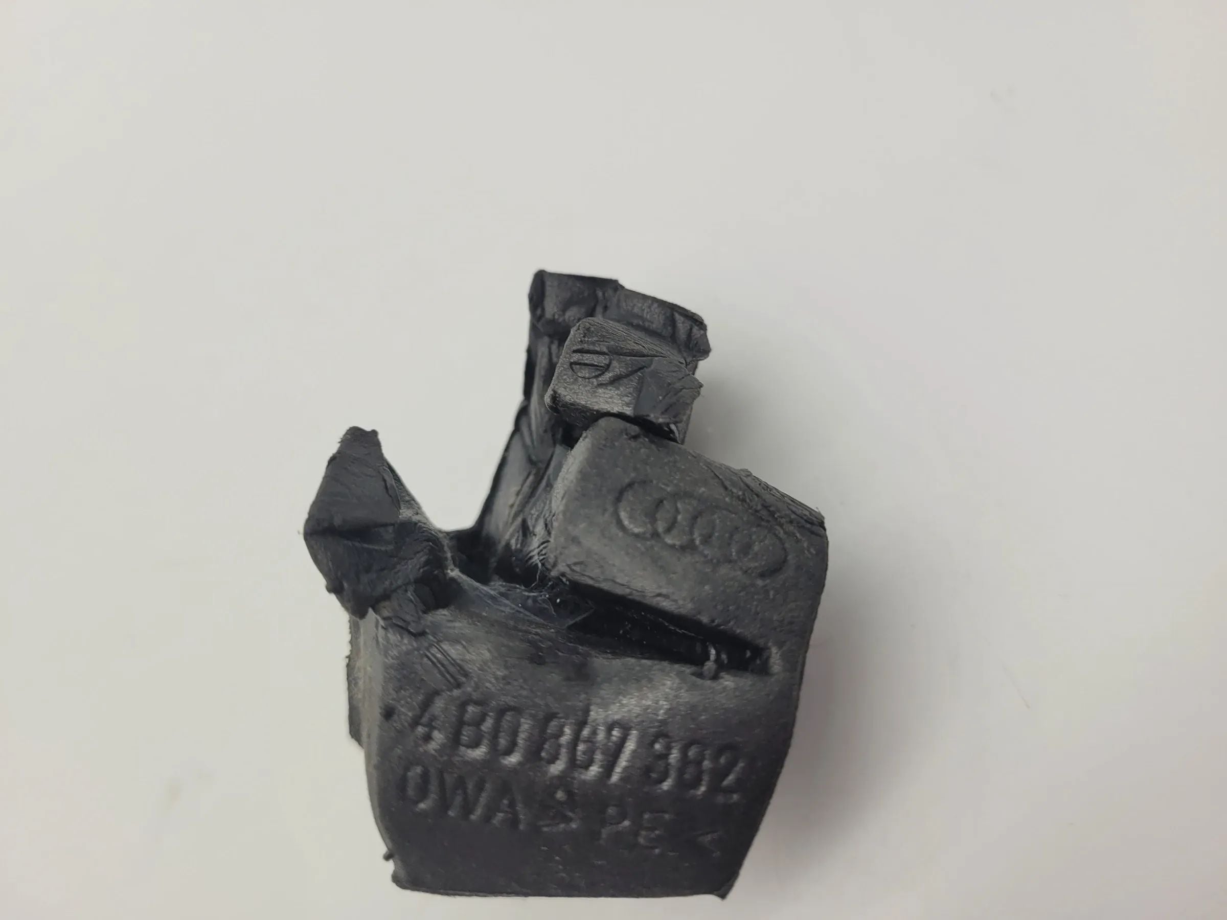Original Audi A6 4B2/4B4 Formstück hinter Türverkleidung Vorne Rechts 4B0867382