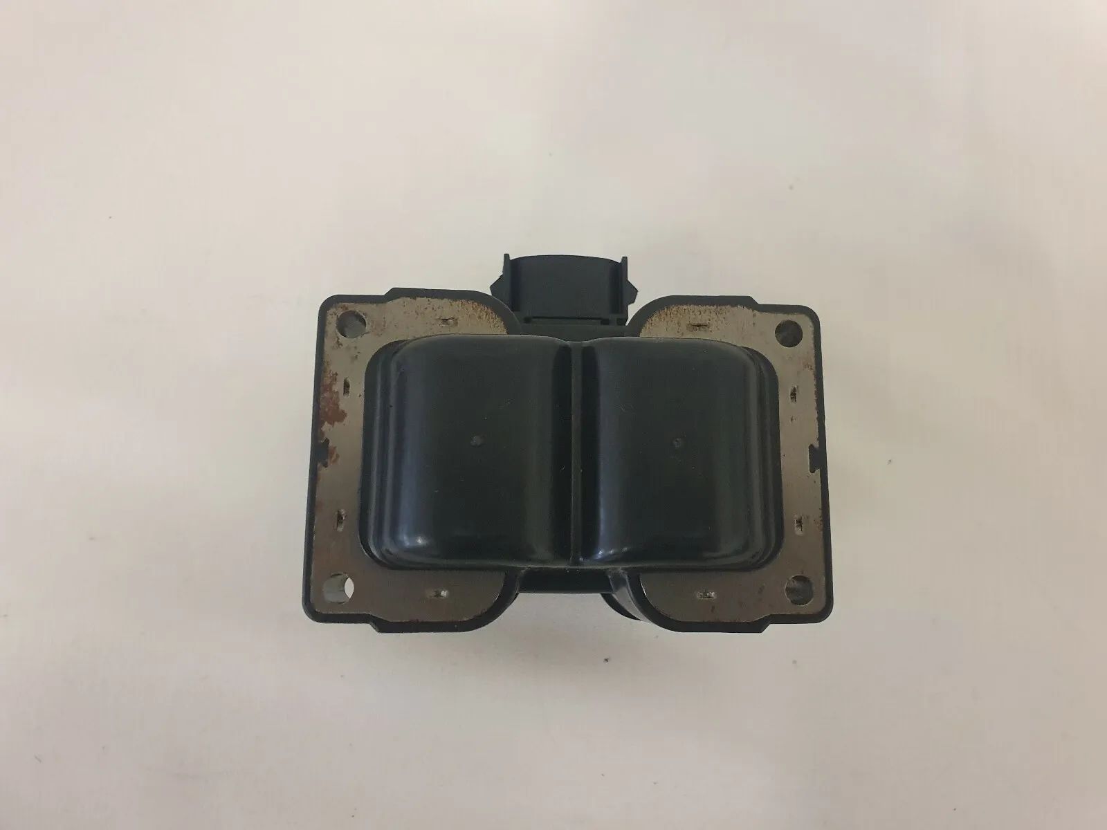 असली Zündspule Ford Escort Mondeo Fiesta Sierra 10E002 F18
