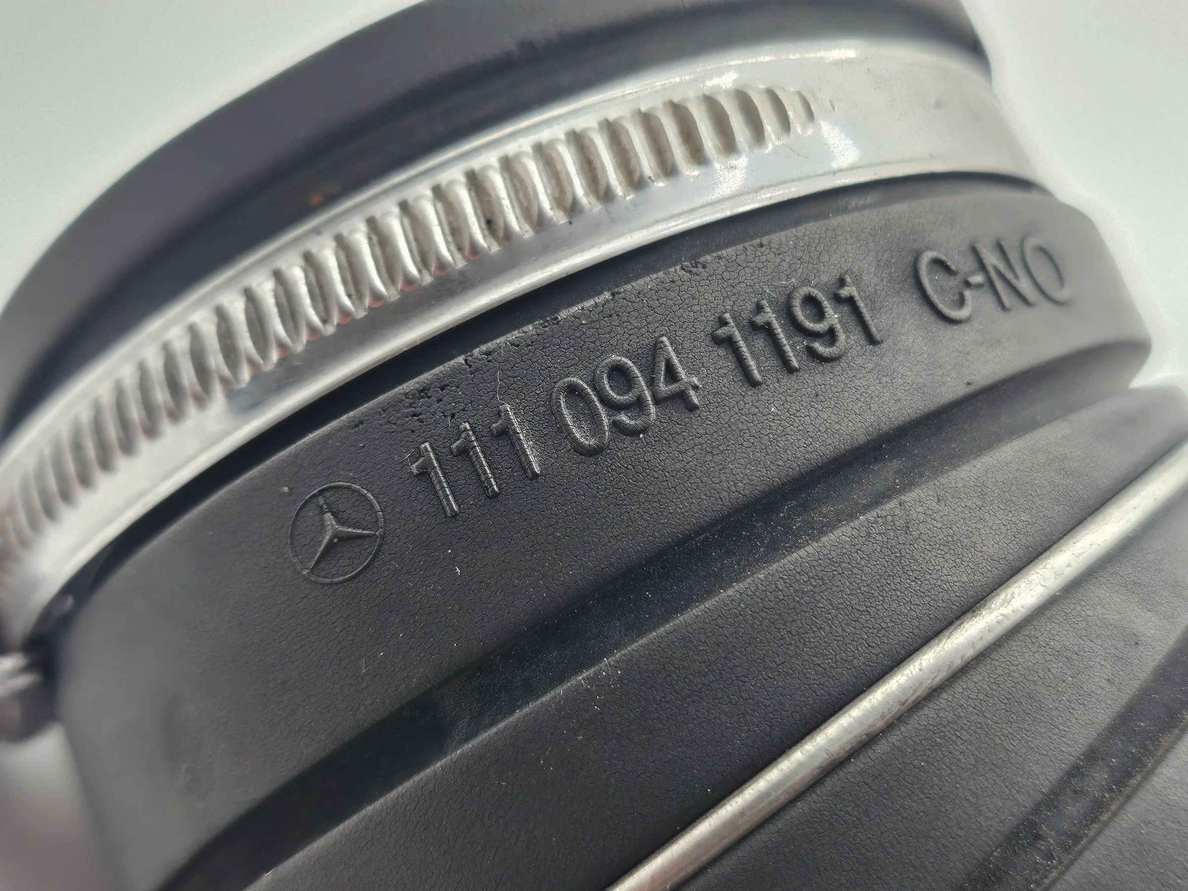 Original Mercedes Benz W203 CL203 Ansaugschlauch Ansaugrohr 1110941191