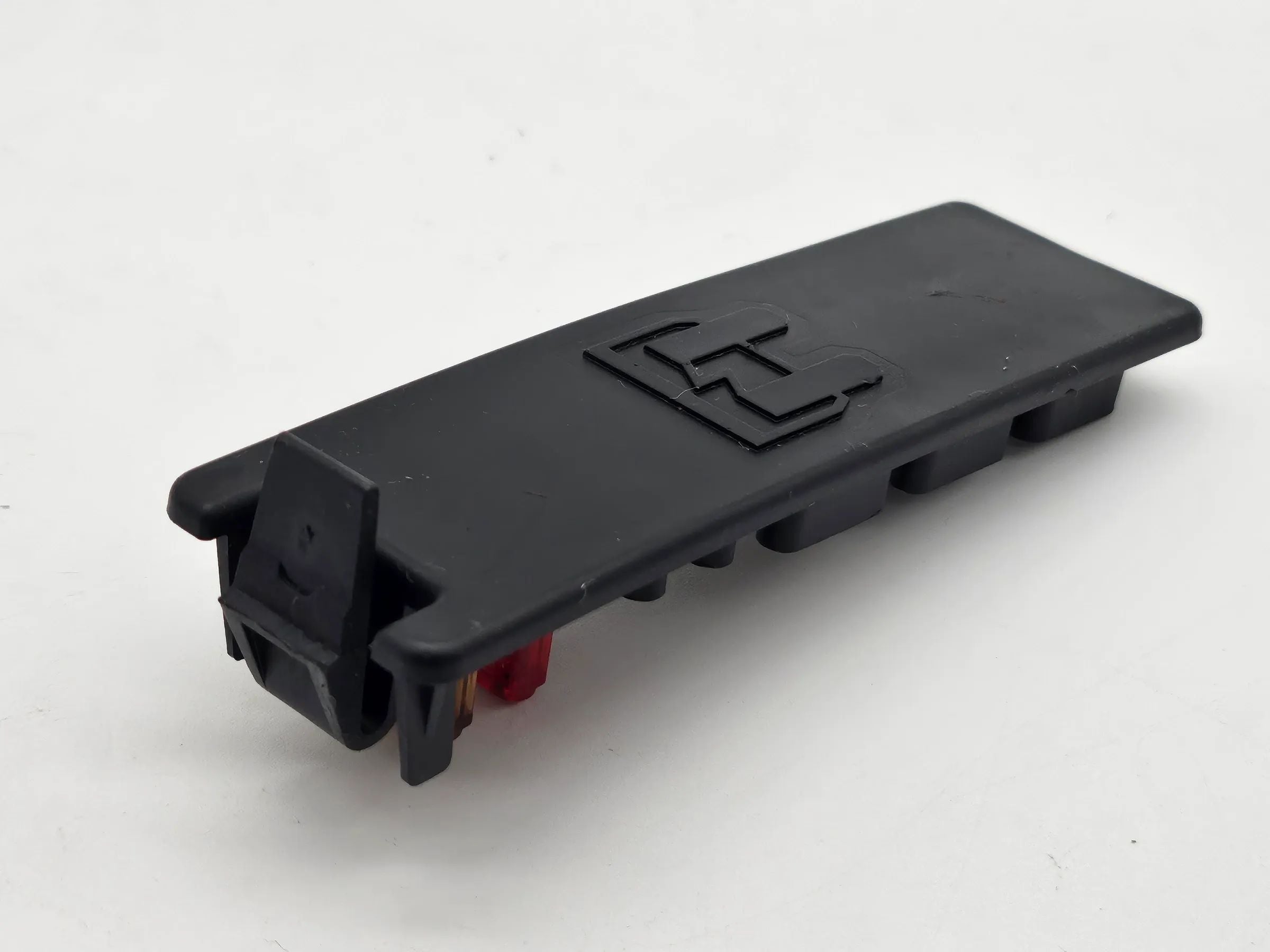 Оригинальная крышка блока предохранителей PEUGEOT 206CC 9637466280