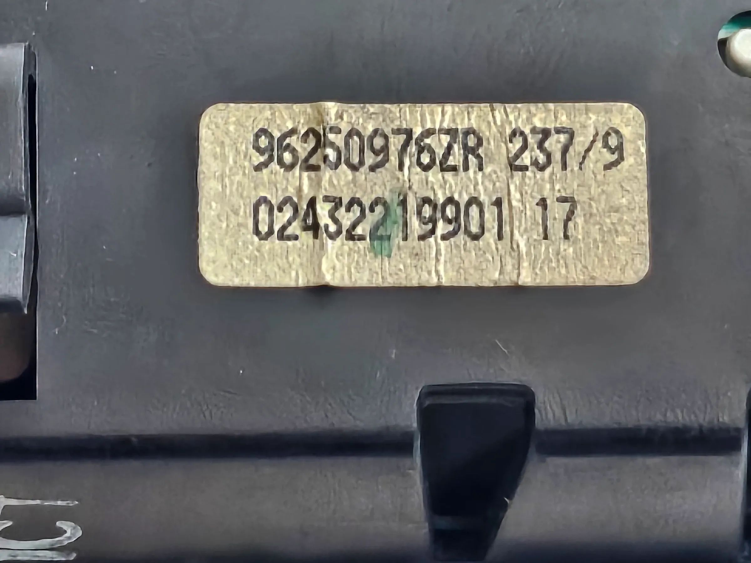 Original PEUGEOT 206 et CC Affichage Ordinateur de Bord Horloge Digitale 96250976ZR