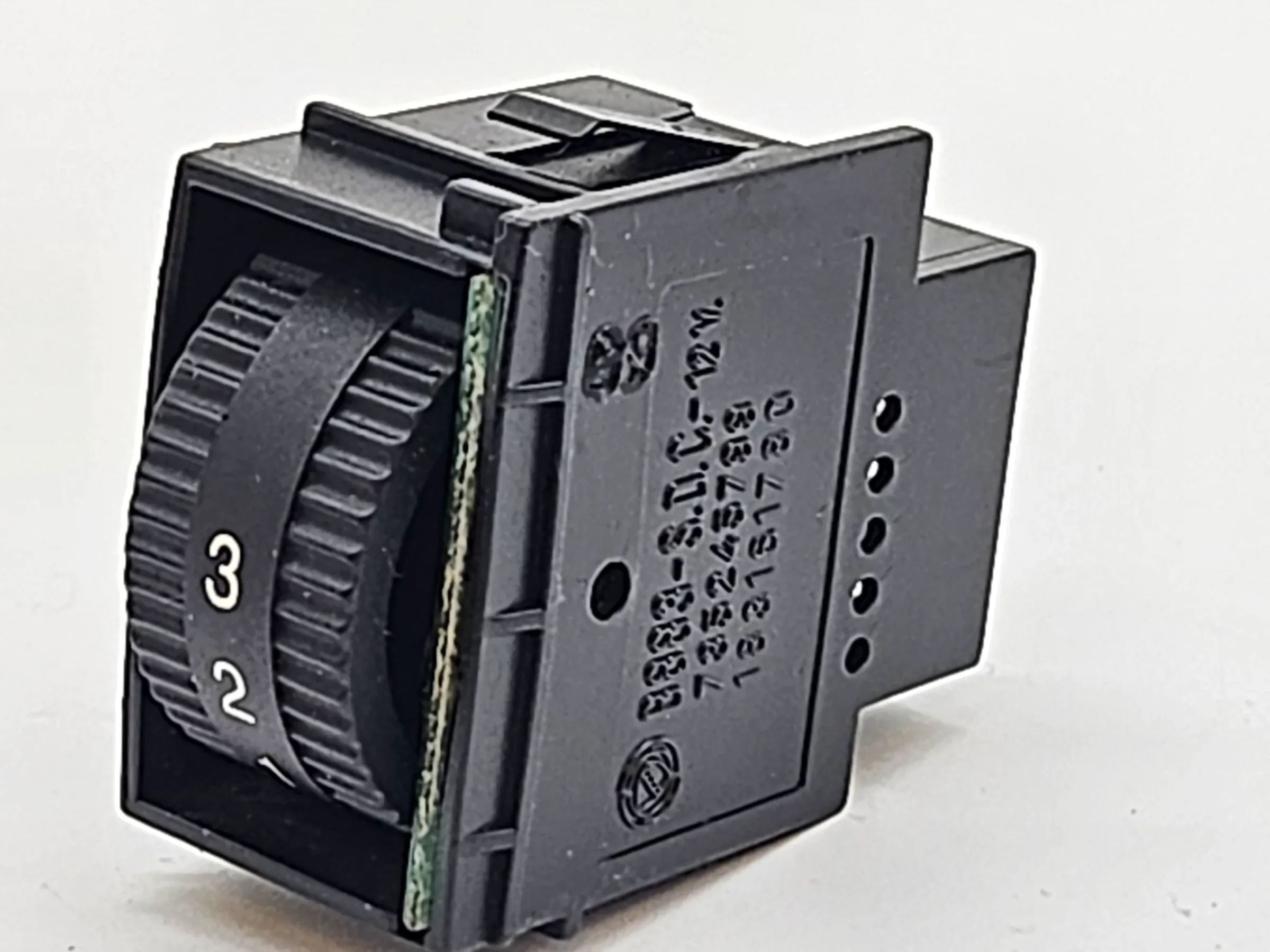 Original Fiat Seicento 187 Schalter Regler Leuchtweitenregulierung LWR 735245799