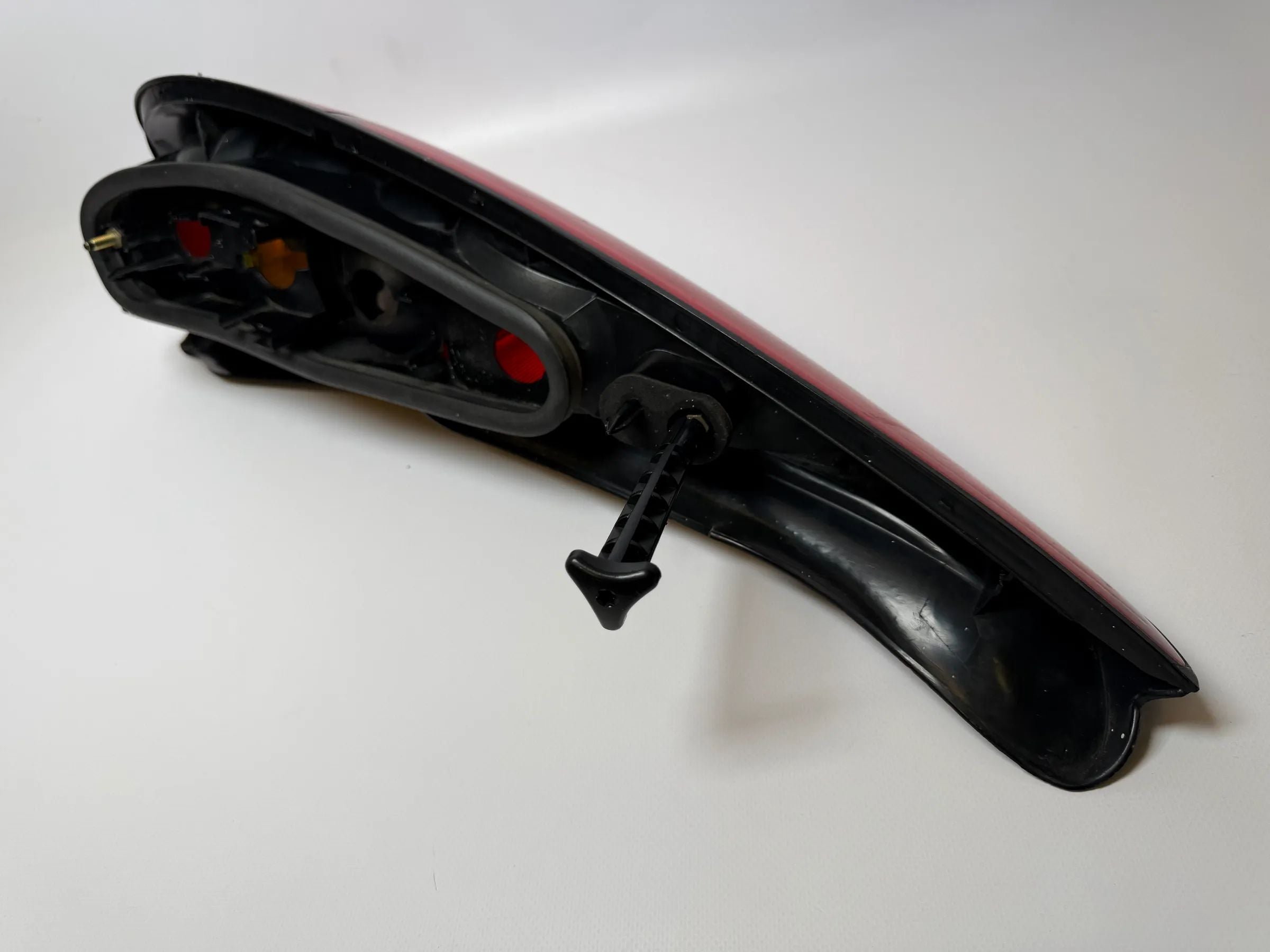 Oryginalne tylne światło lewe Renault Laguna I (56) Valeo 2261