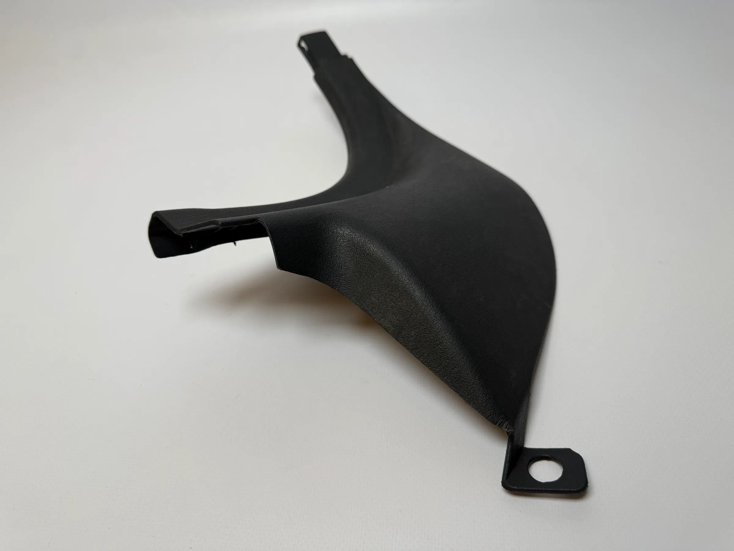 Original Volvo S40 / V40 cover panel footwell right bottom 30813461 RH 