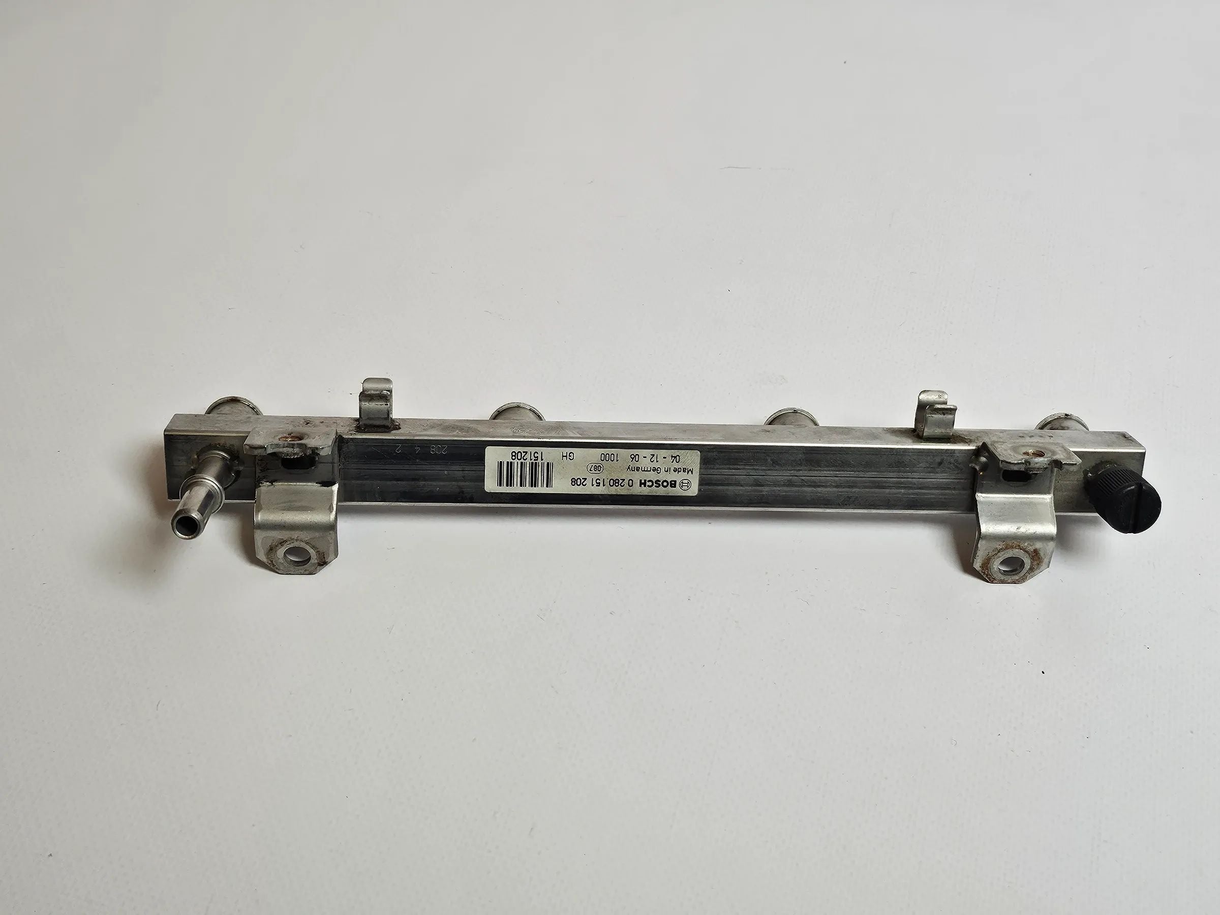 Oryginalna listwa wtryskowa Opel Corsa D Astra H Tigra B 1,2 1,4 0280151208