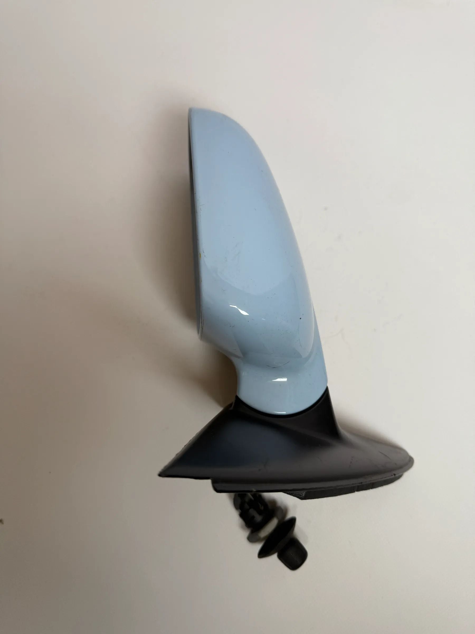 Specchio esterno sinistro azzurro chiaro originale VW / Seat Lupo / Polo / Arosa 057105LLL