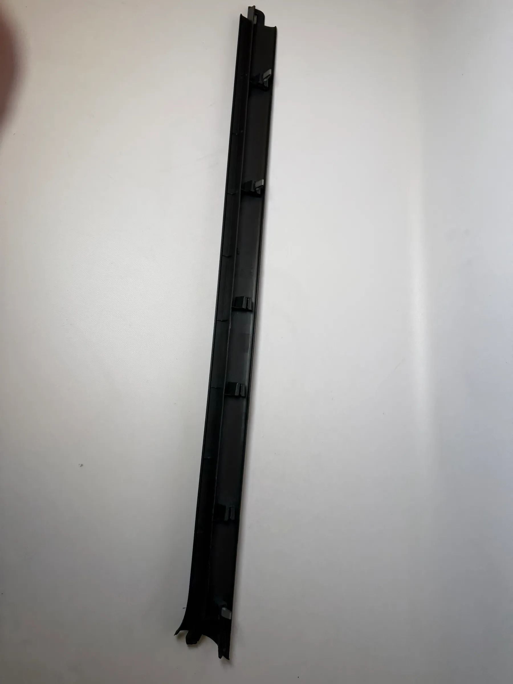 Oryginalna listwa progowa Audi A3 S3 8L 2-drzwiowa prawa 8L3853906