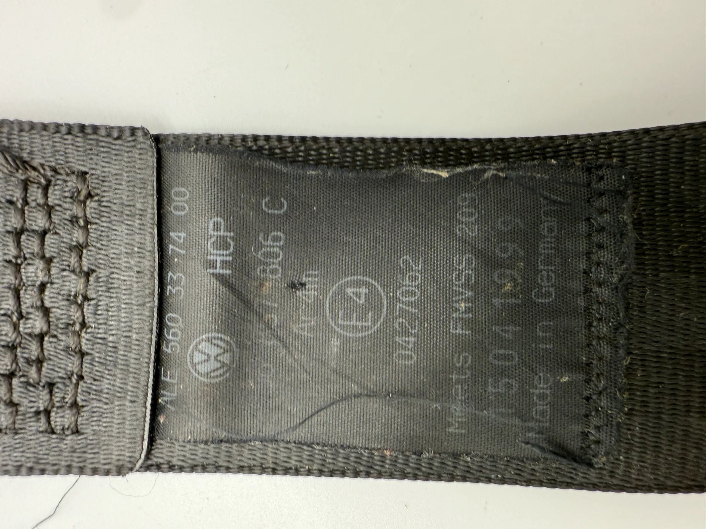 Oryginalny pas bezpieczeństwa tylny boczny prawy VW Golf 4 IV (1J1) 1J6857806C