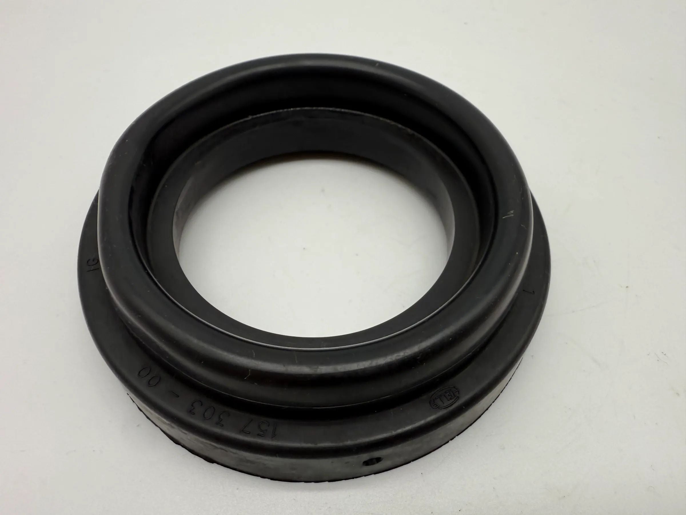 Oryginalna osłona gumowa lampy przedniej Opel Astra G 157 303-00