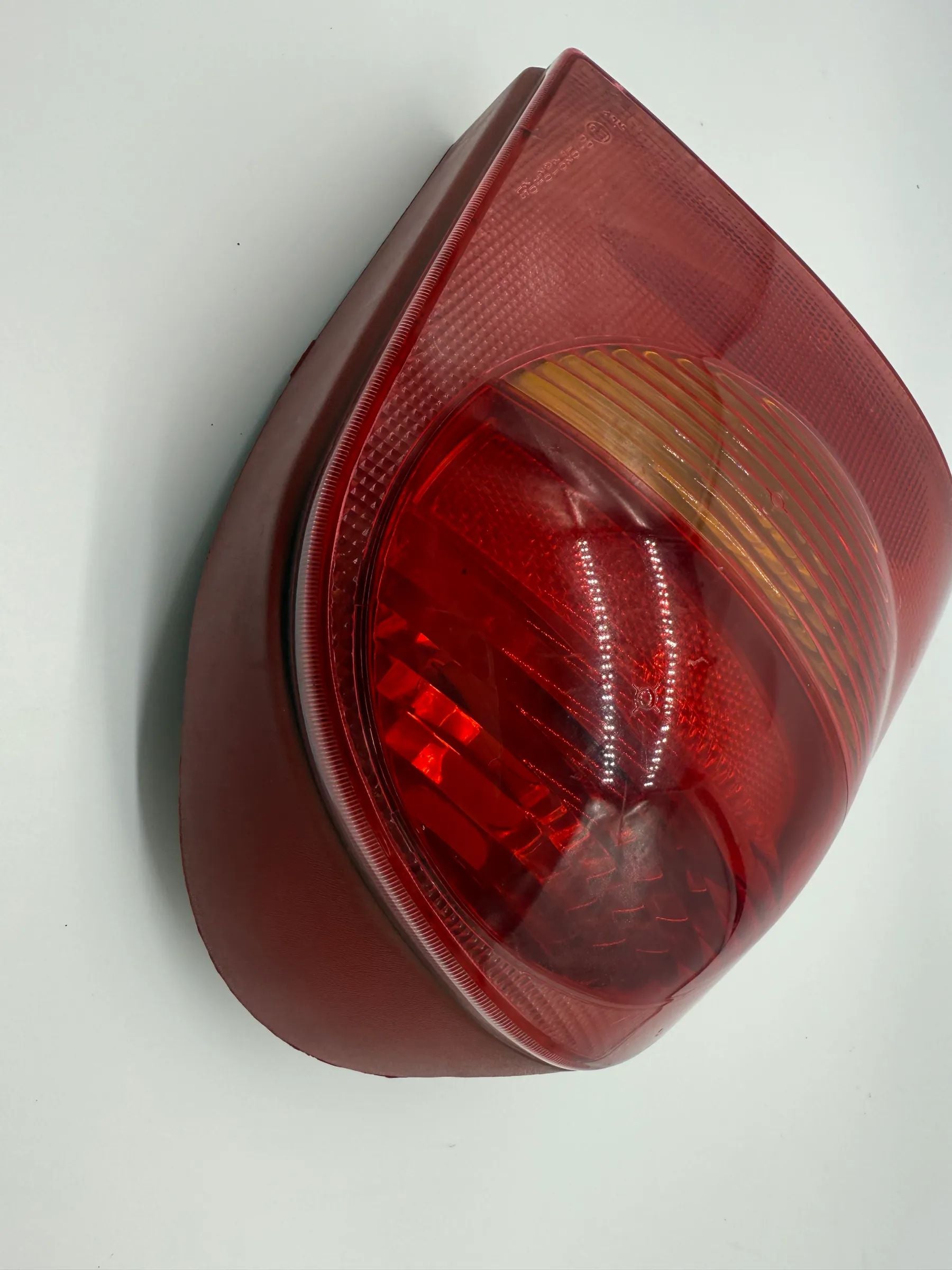 Original Renault Twingo I (CV06) rear light left G7700426319 