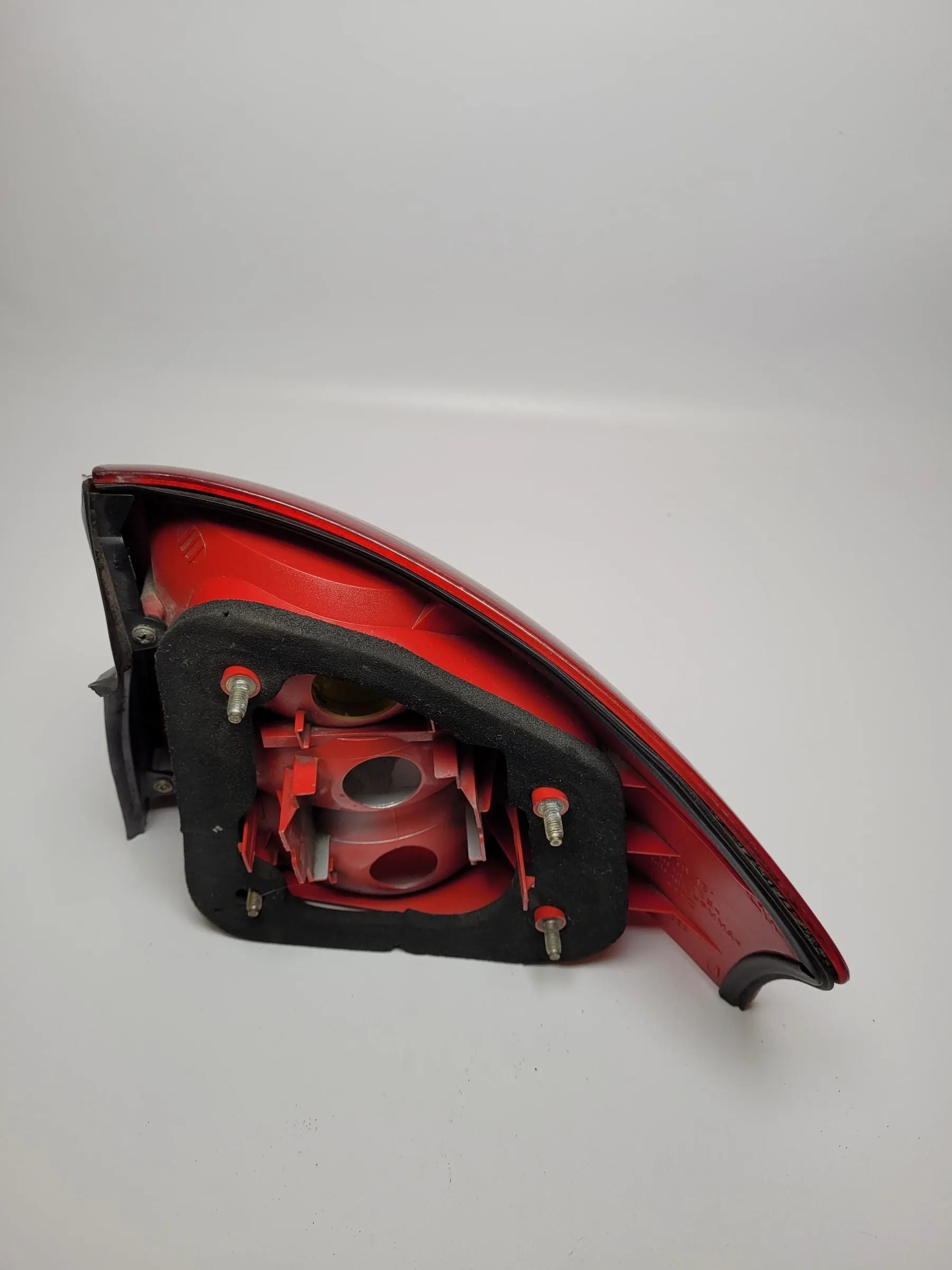 Orijinal Audi A6 (4B2, 4B4) Sol Arka Stop Lambası Hella 4B5945095