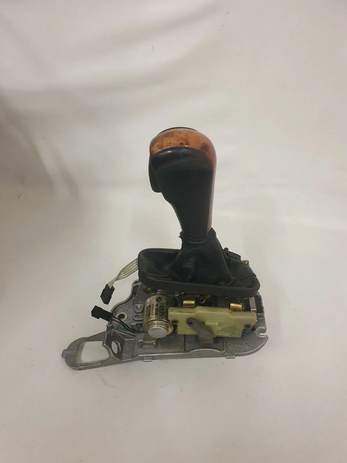 Oryginalna kulisa zmiany biegów BMW E39 5er automatyczna gałka biegów 1422557C 1422277