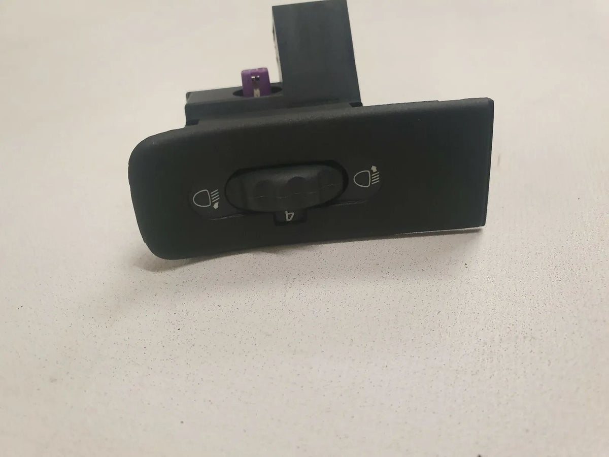 ルノー ラグナI 1999年 左前ライトレベライザー 純正 7700419690, 7700822799 Valeo 6271 K33