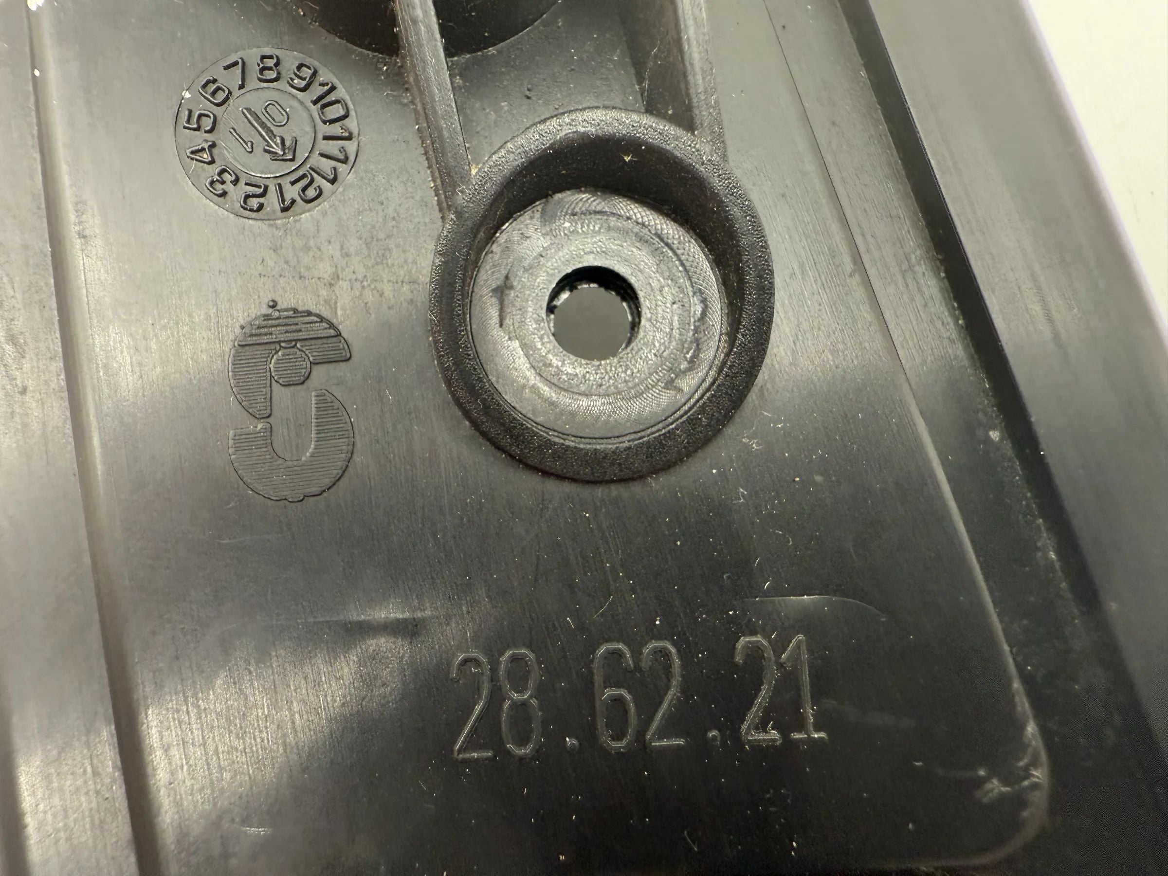 Lampenträger Rücklicht Rückleuchte links Fiat Punto Schwarz 286221