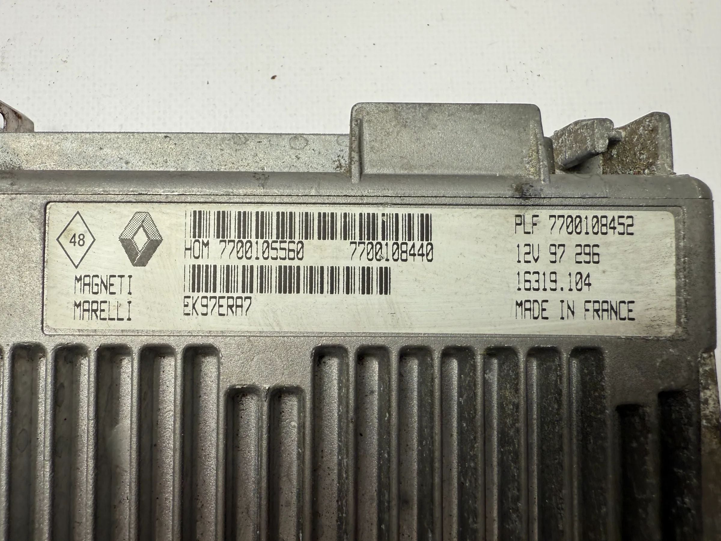 Centralina Original Renault Twingo 1.2 ECU PLF 7700108452 / HOM 7700105560 - auto-veritas.com/pt/