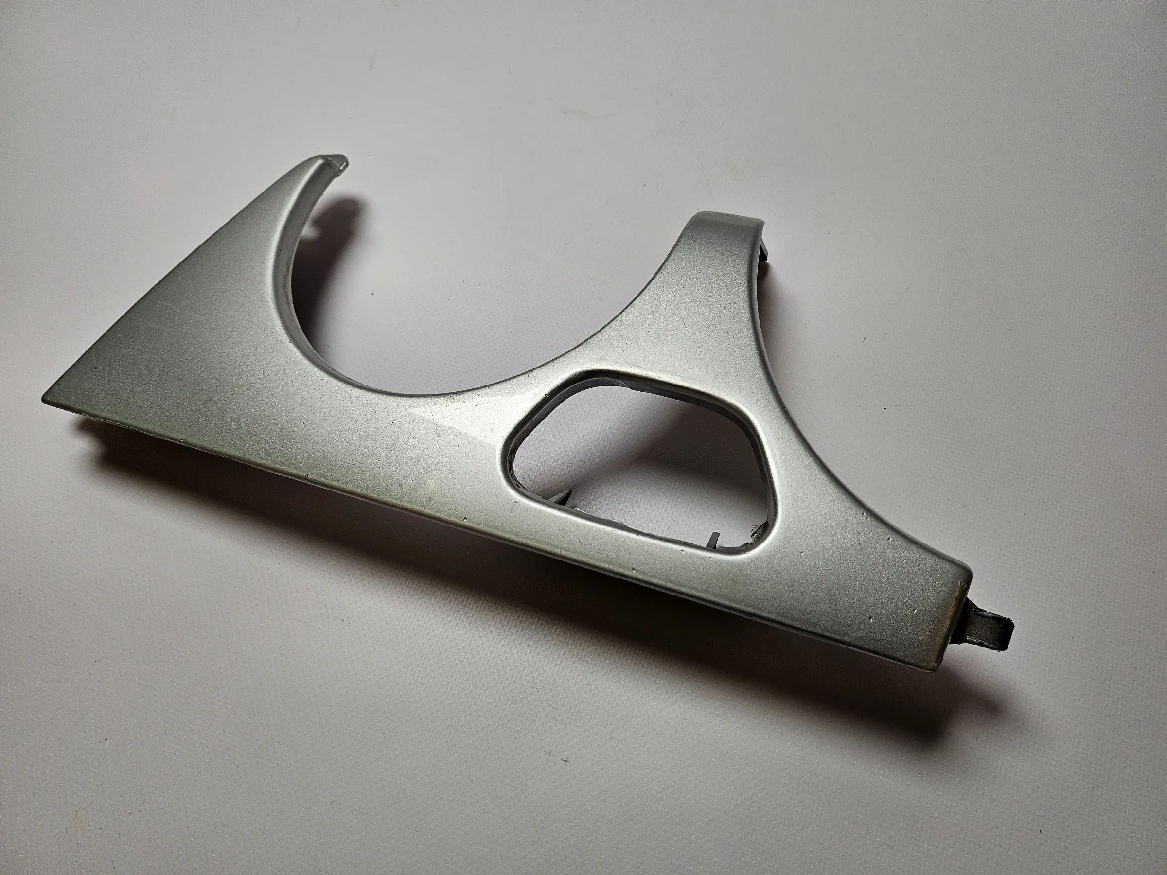 Original Mercedes W210 Embellecedor del faro izquierdo plateado A2108200312