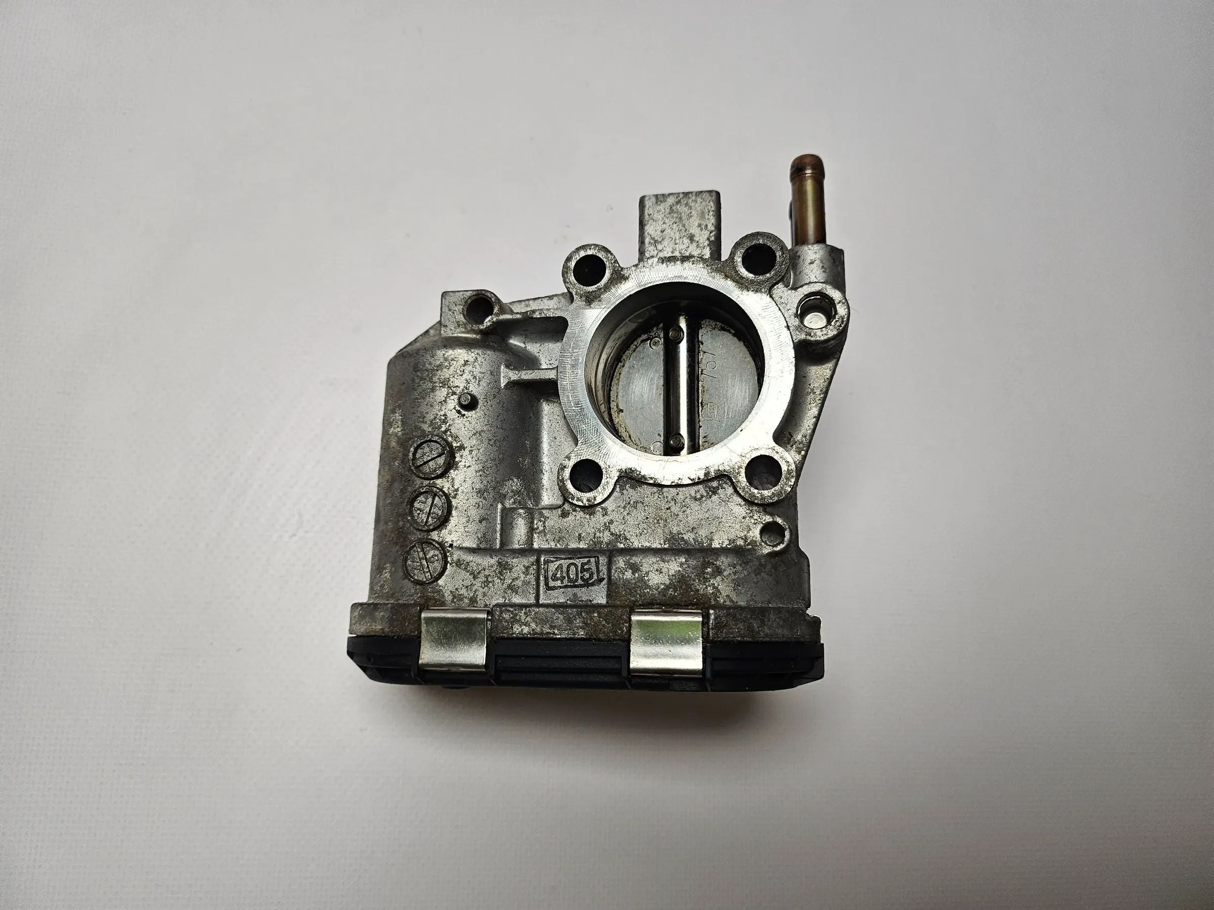 Opel Corsa C 1.0 12V 1.2 16V Z10XE Z12XE papillon des gaz régulateur de ralenti 9157512 -