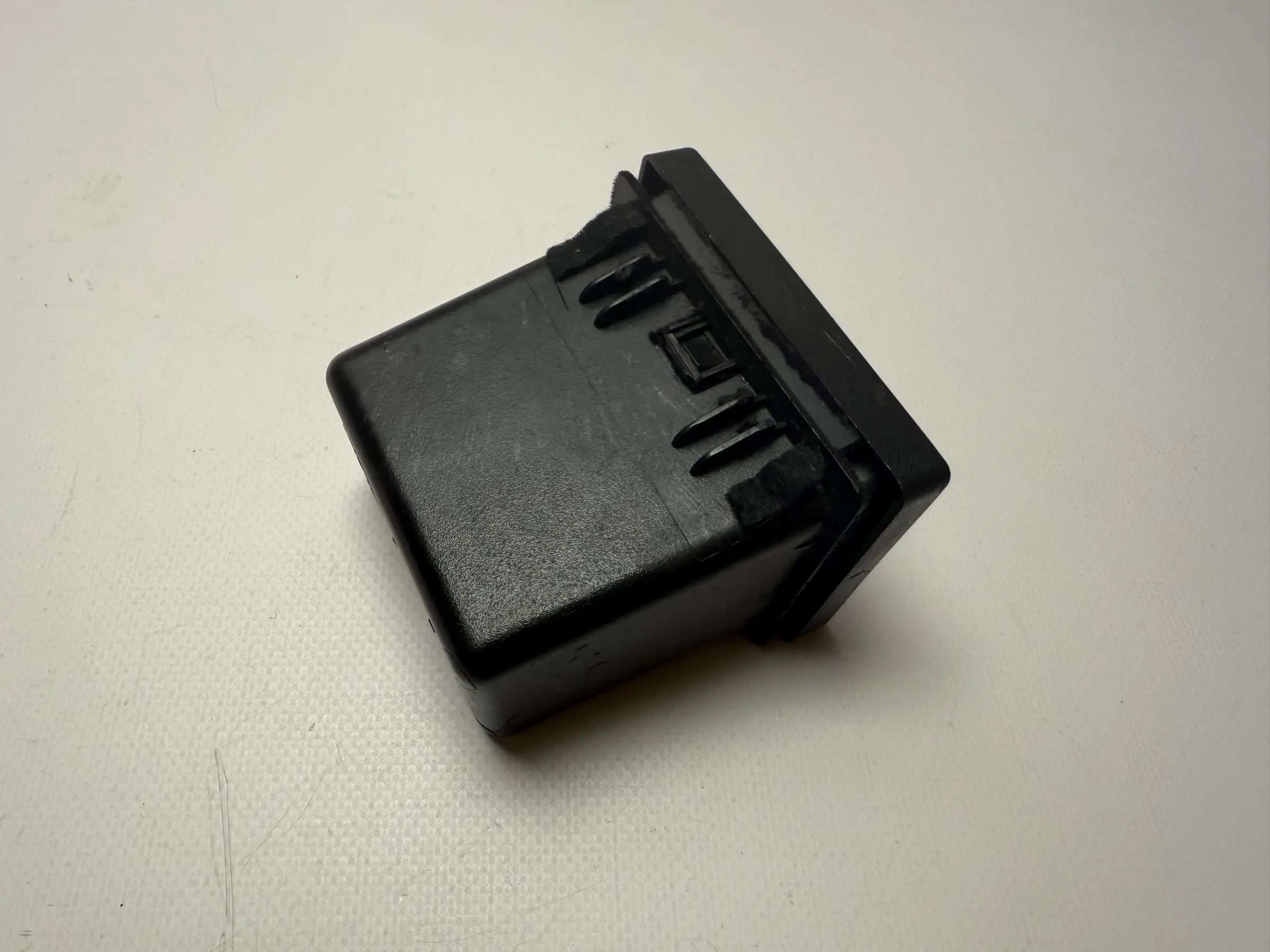 Originele OPEL OMEGA B CARAVAN opbergvak opbergdoos 90458845