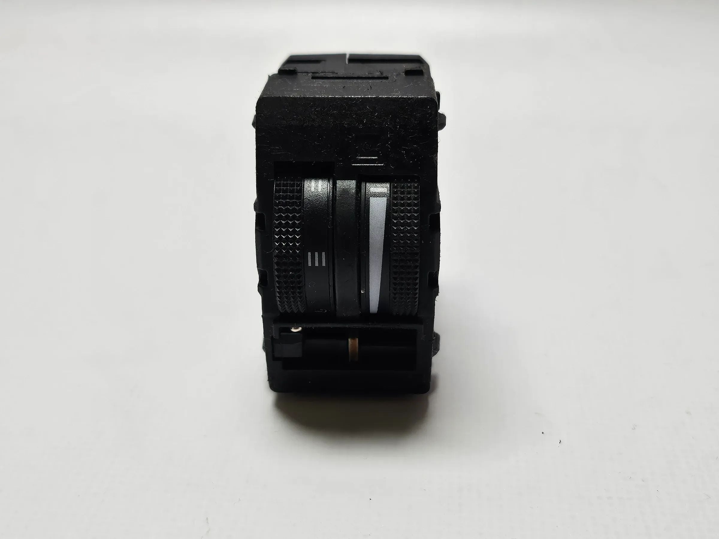 อะไหล่แท้ AUDI A6 C5 Avant 4B0919094B ปรับความสว่างไฟหน้าปัด