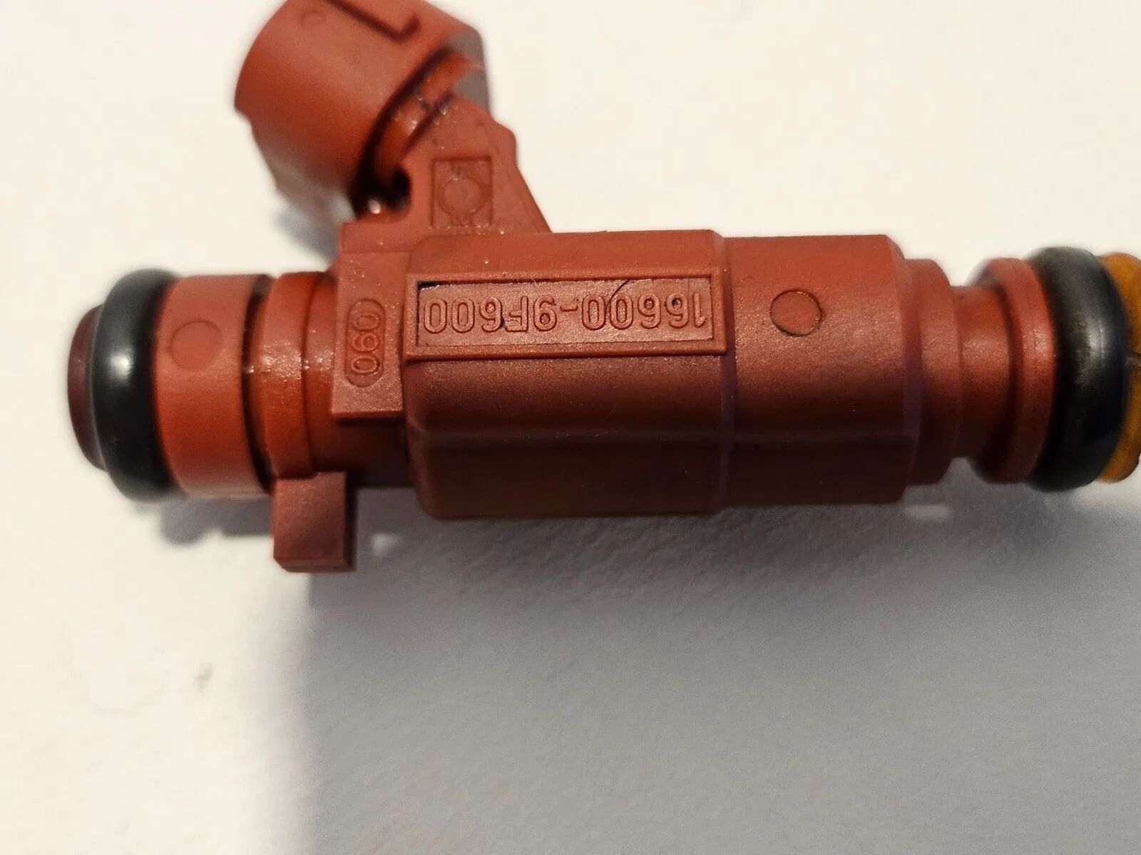 oryginalna dysza wtryskowa NISSAN Primera Almera Tino 16600-9F600 Bosch 0280155940