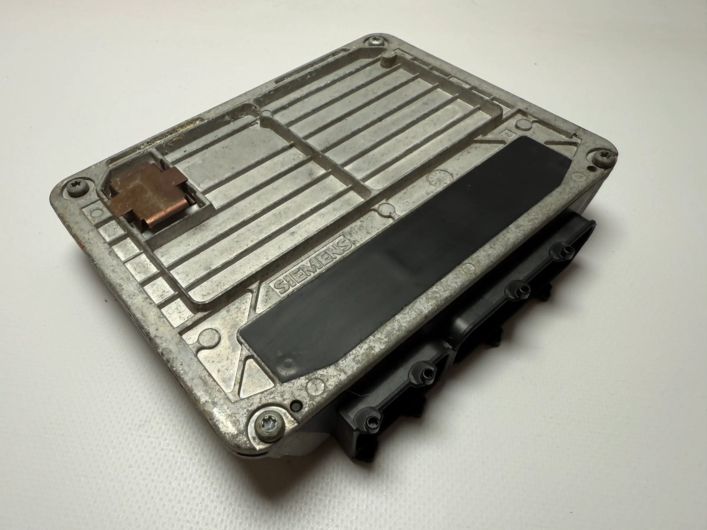 Oryginalna jednostka sterująca silnikiem Audi A3 8L rocznik 99 Siemens 06A906019BG 5WP485904