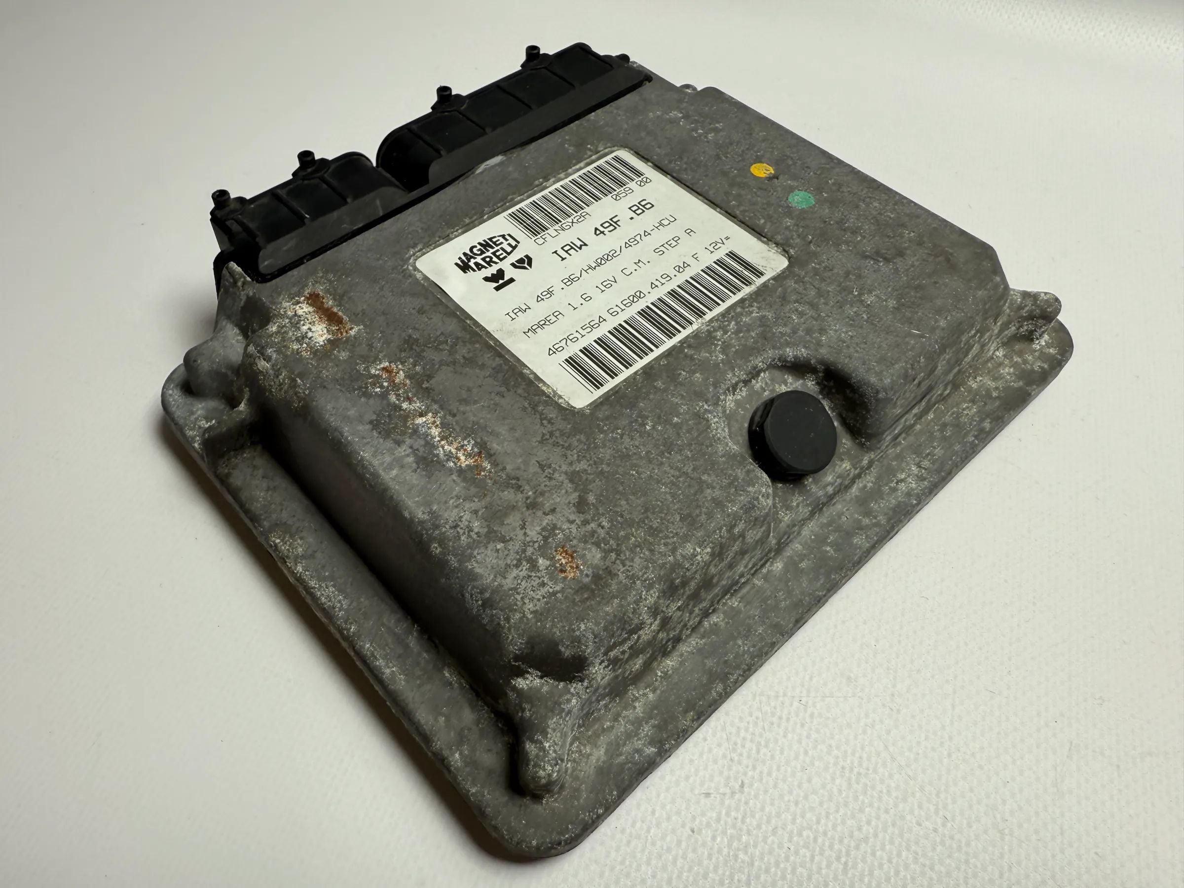 Oryginalna jednostka sterująca silnika Fiat Marea 185 1.6 16V 103KM 46761564 IAW 49F.B6